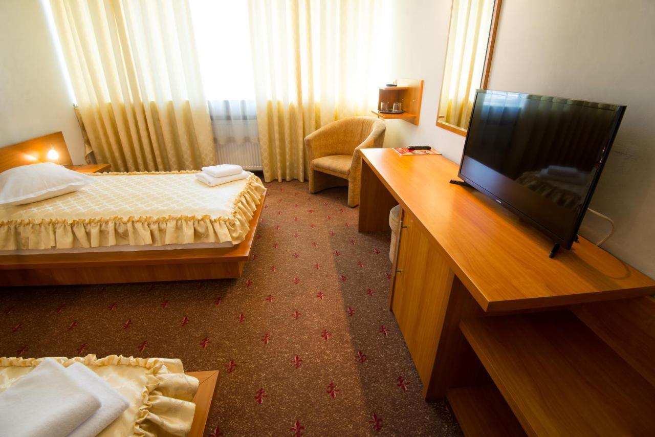 Standard Twin Room,1026033388:JPEG