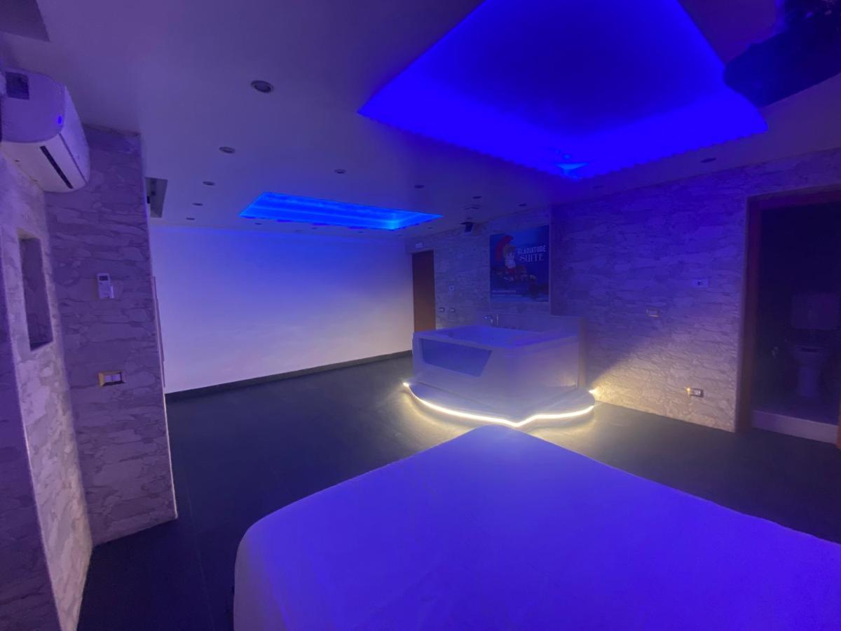 Suită King cu cadă spa