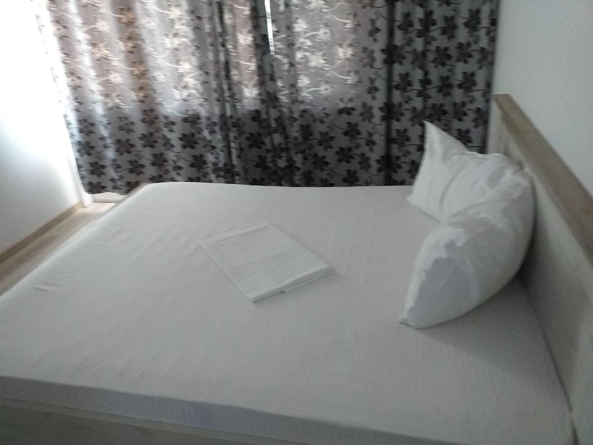Cameră triplă