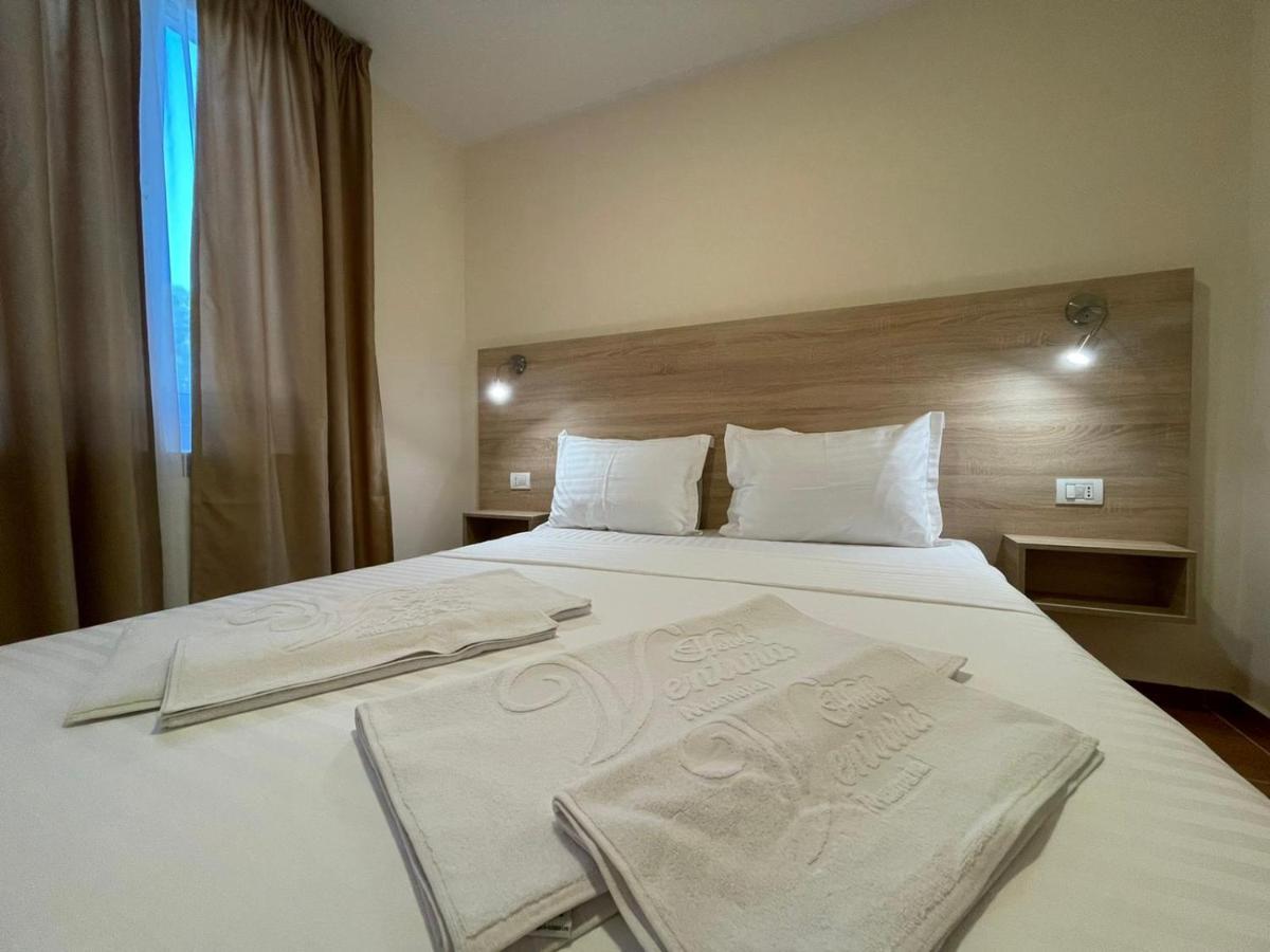 Suite with Balcony,1142625832:JPEG