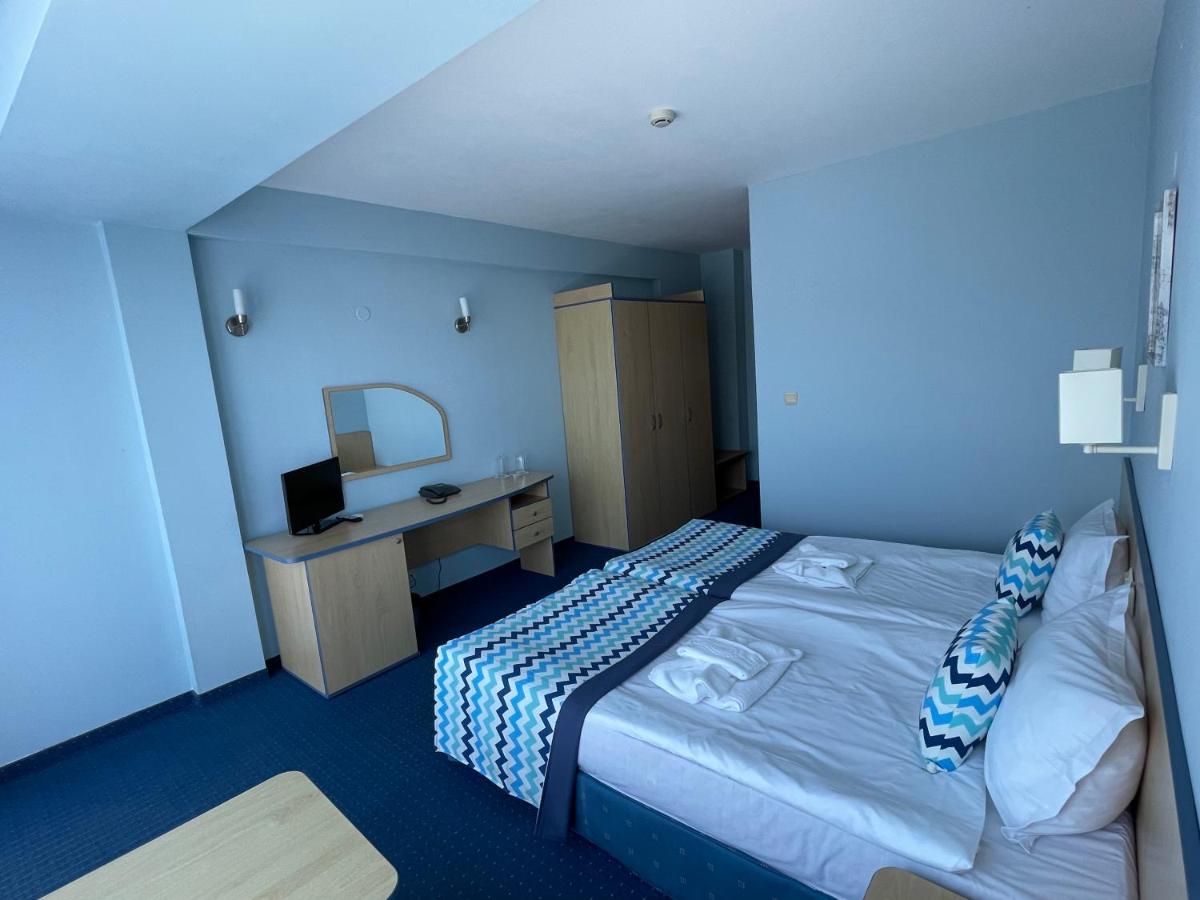 Standard Double or Twin Room with Extra bed (2 Adults + 1 Child),1129785726:JPEG