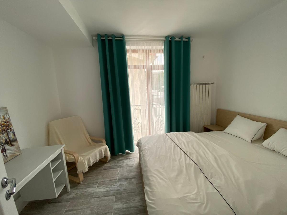 Apartment with Balcony,1139816413:JPEG