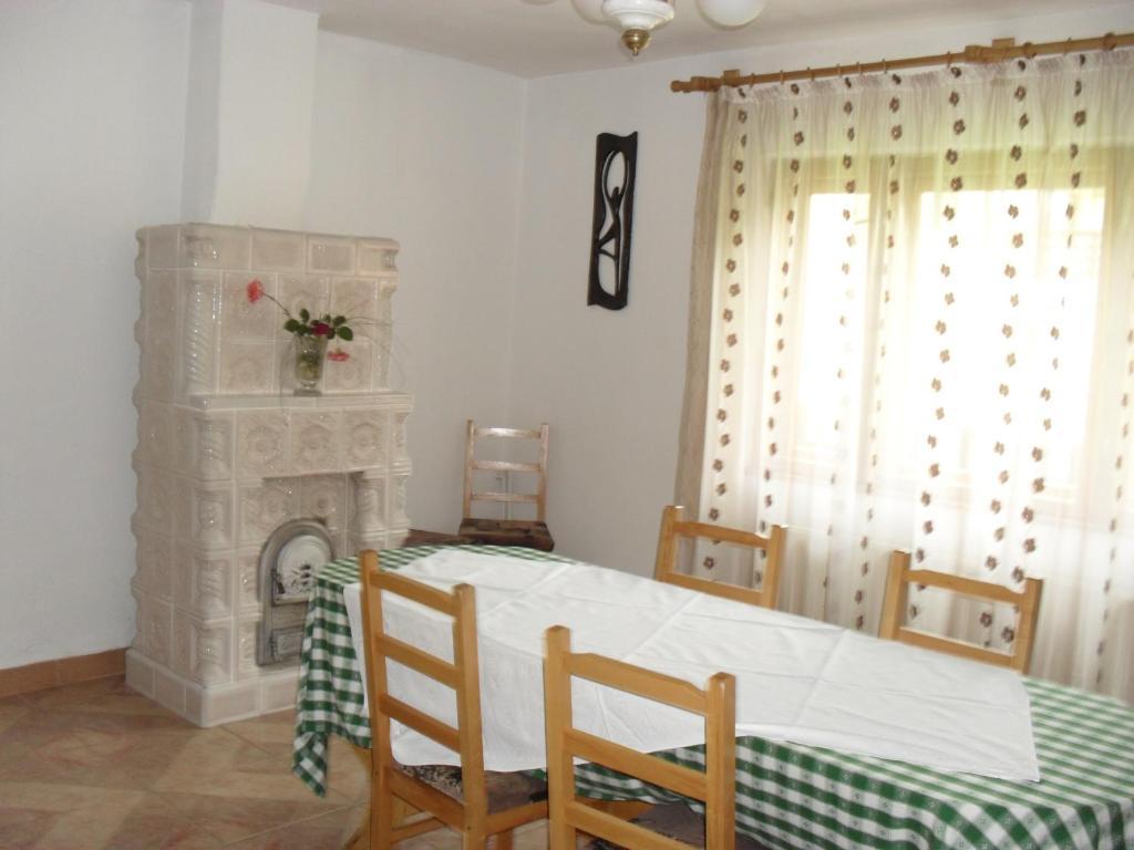 Four-Bedroom Villa,11537329:JPEG