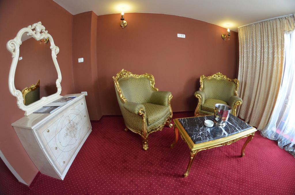 Suită (2 adulți) cu balcon