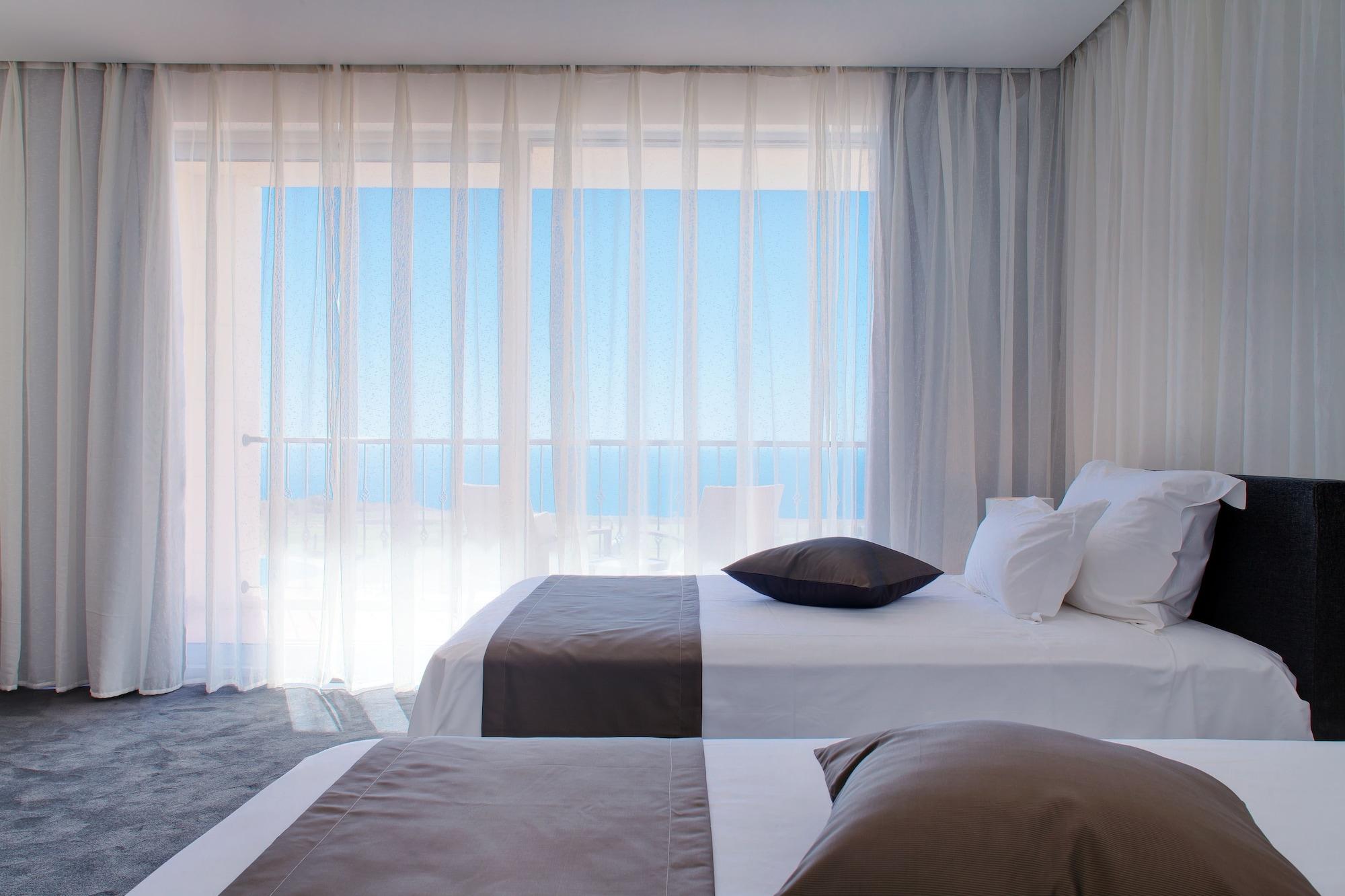 Cameră dublă sau twin cu balcon și vedere la mare - acces gratuit la spa