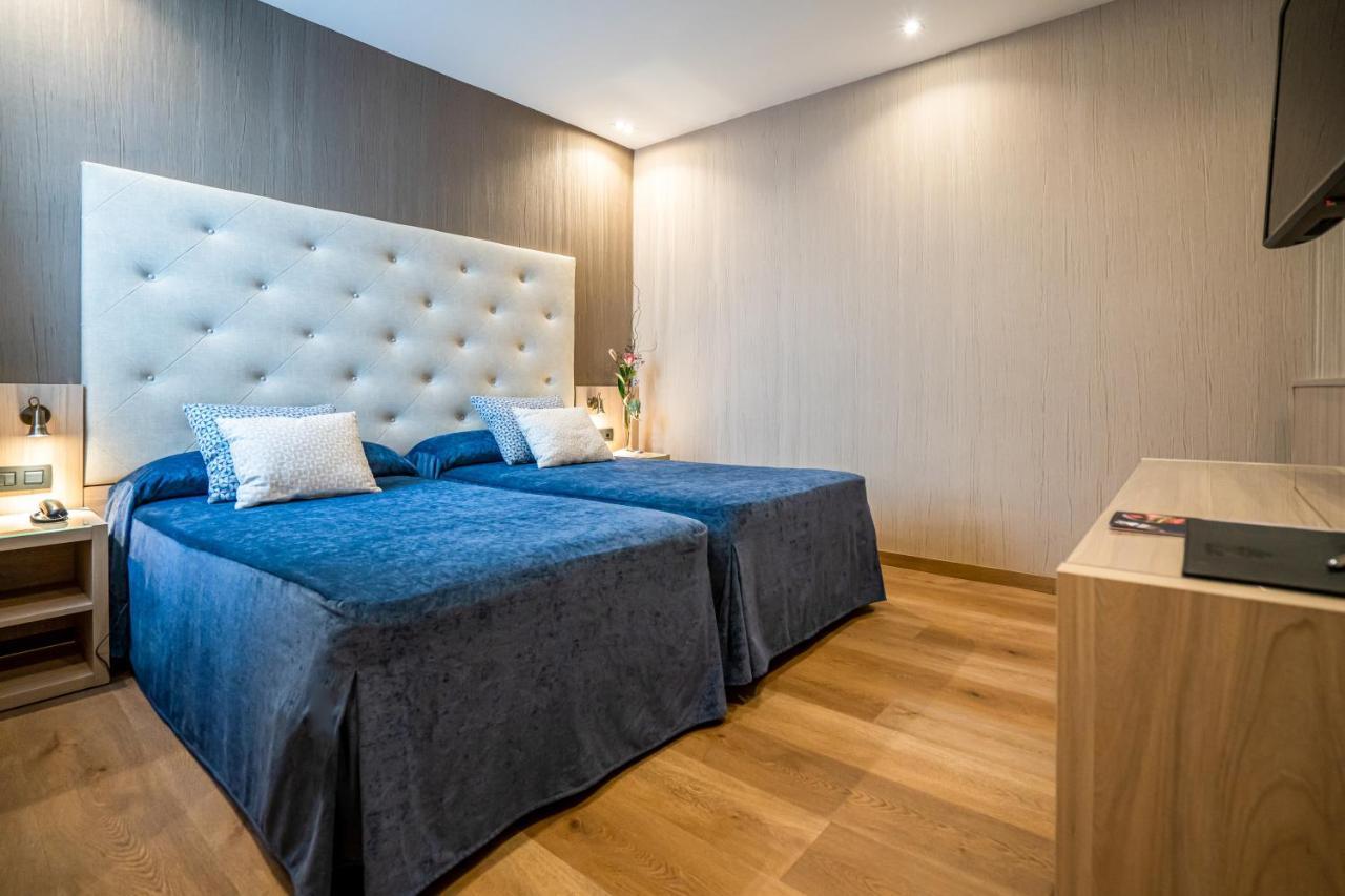 Double or Twin Room,1225491896:JPEG