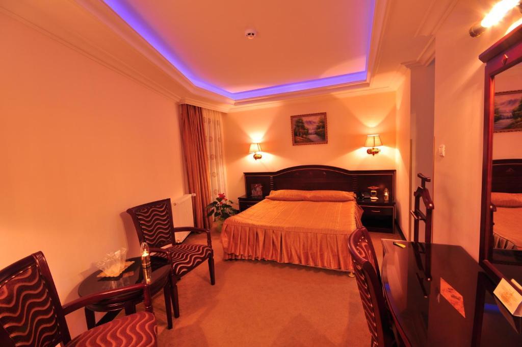 Double Room,12450594:JPEG