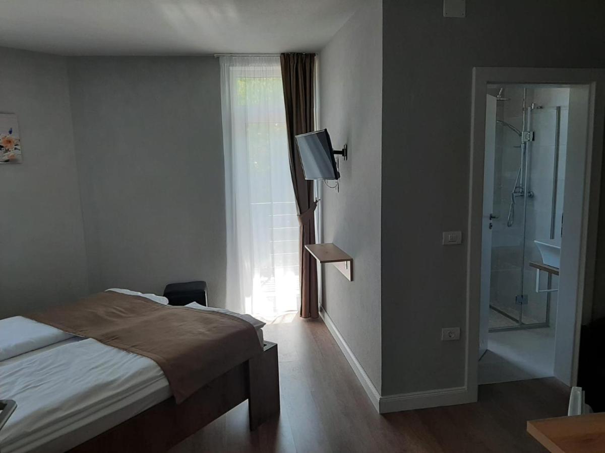 Standard Double Room,1251766867:JPEG