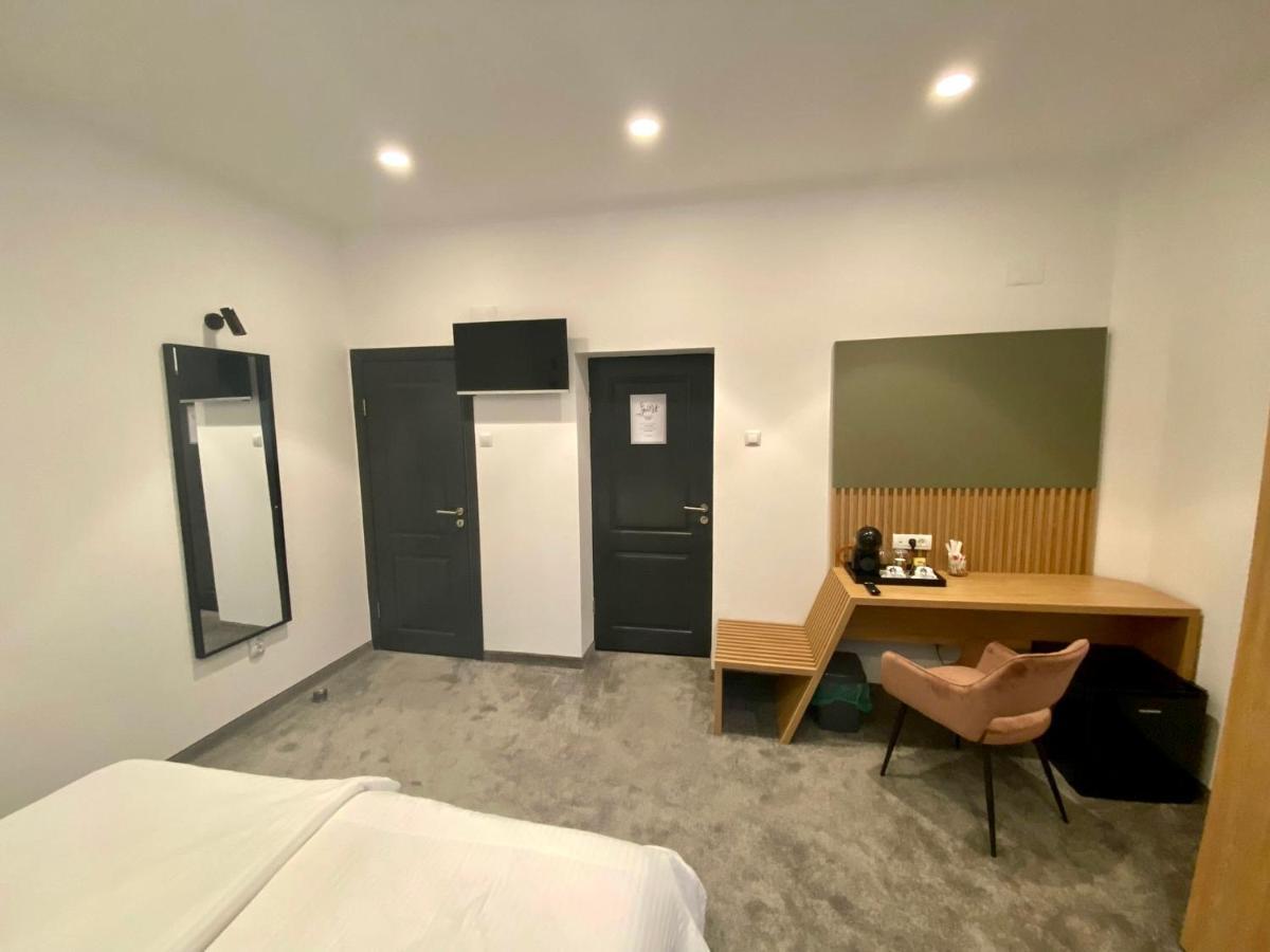 Small Double or Twin Room,1264849384:JPEG