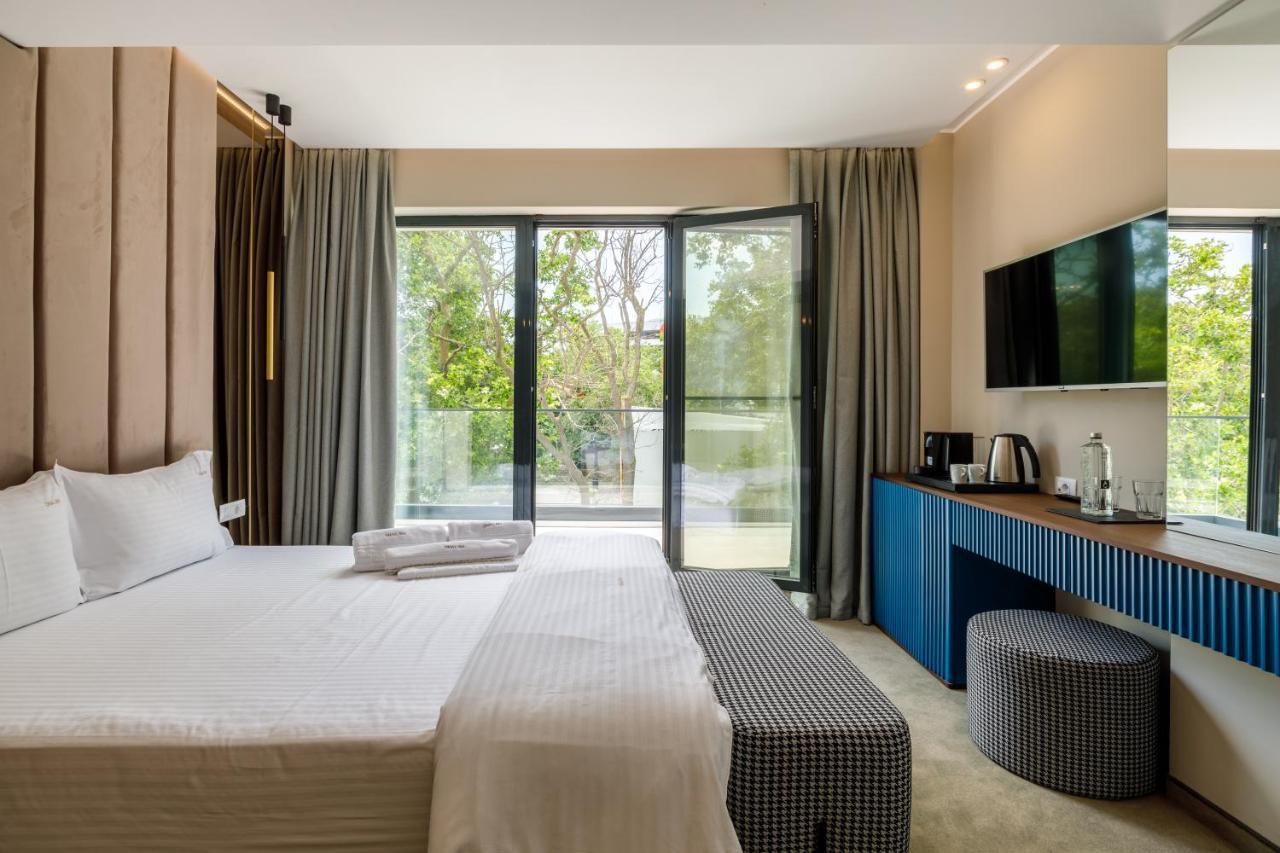 Superior King Room,1299098863:JPEG