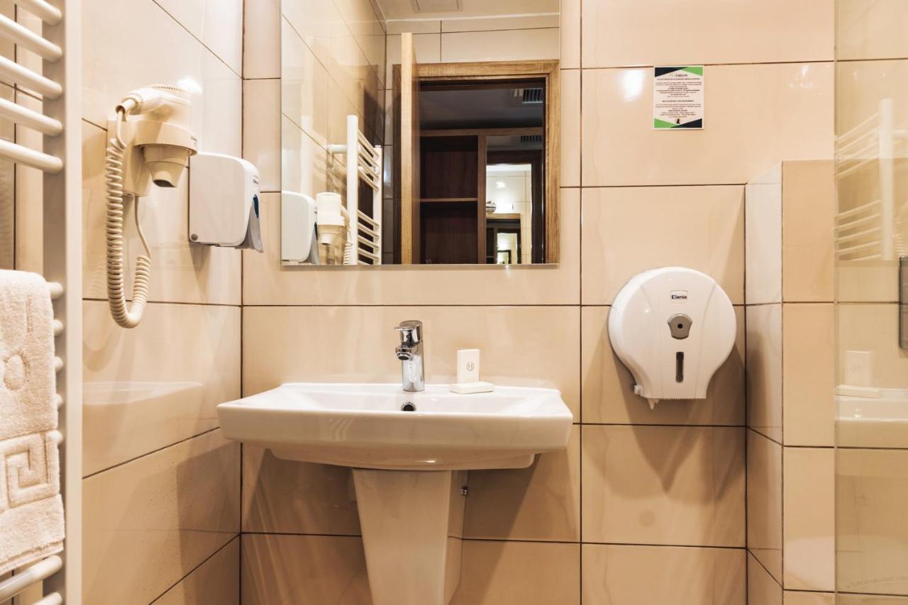 Double Room,1398406790:JPEG