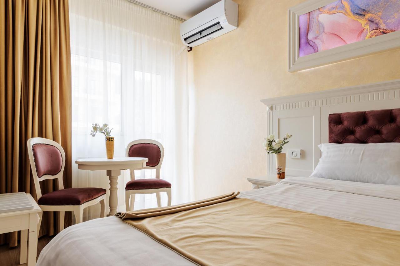 Cameră dublă cu balcon