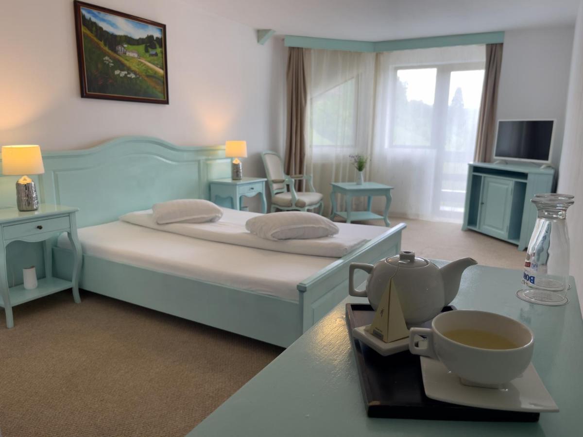 Double Room with Balcony,1431243136:JPEG