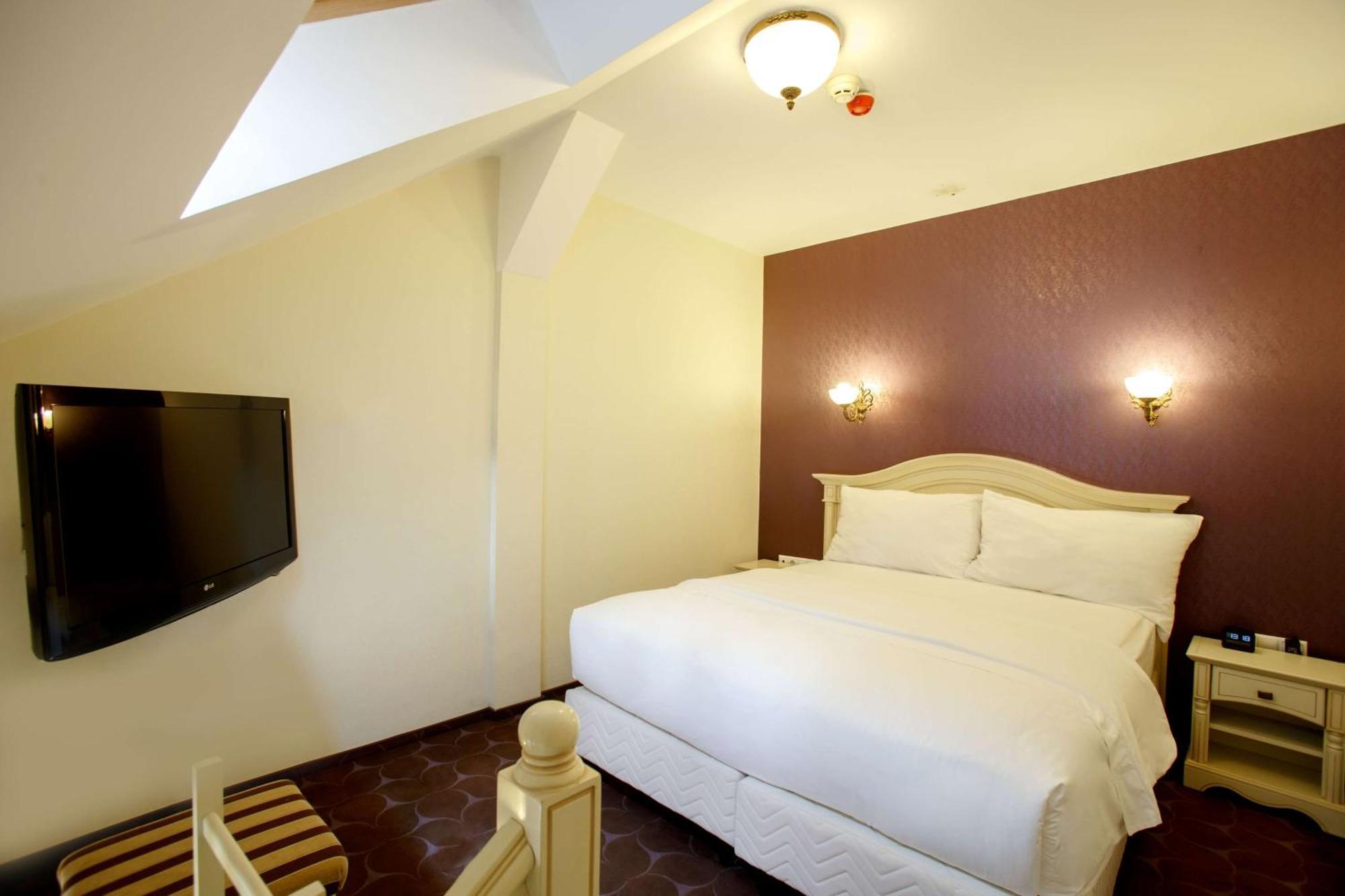 Cameră Queen duplex