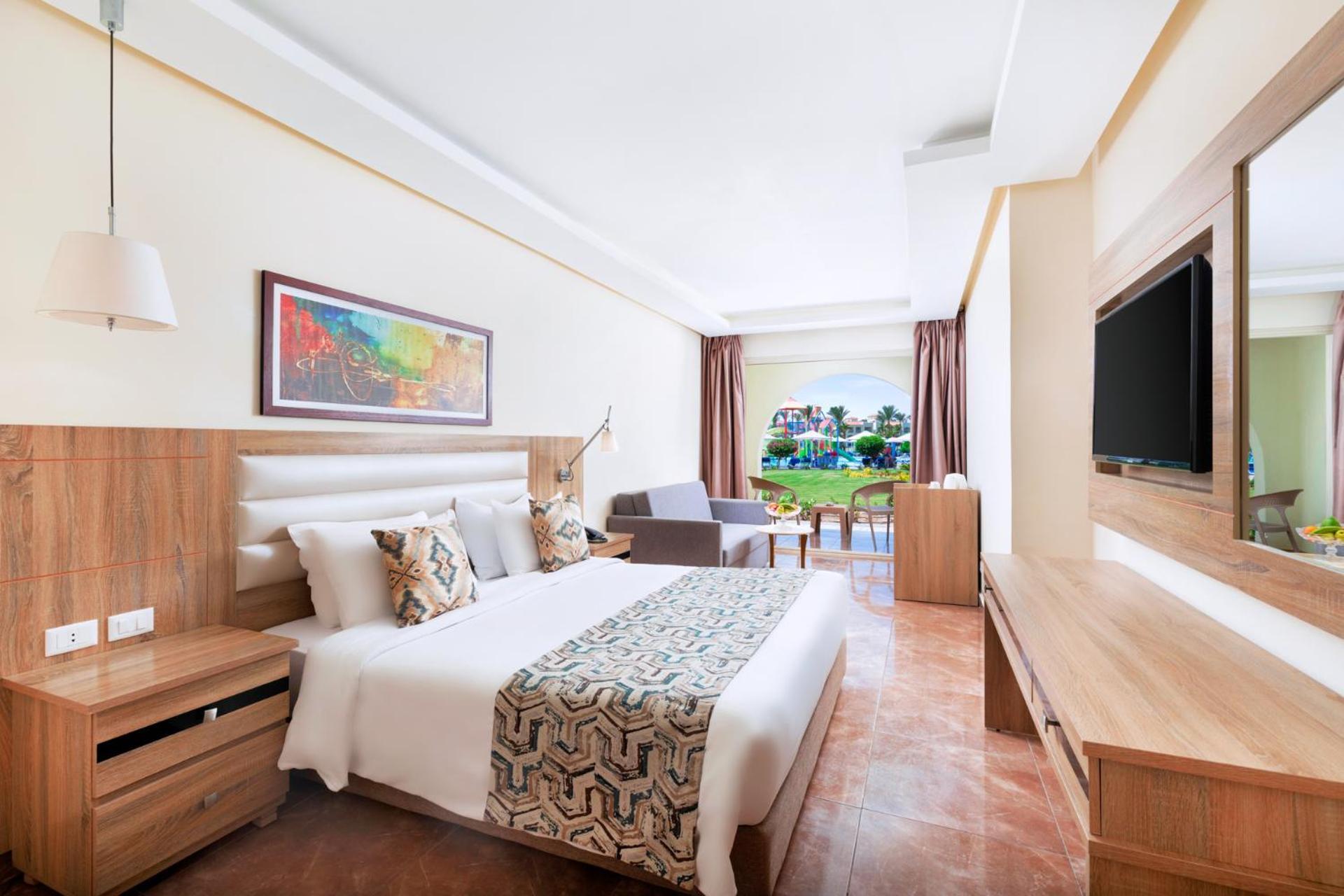 Deluxe Room with Garden View