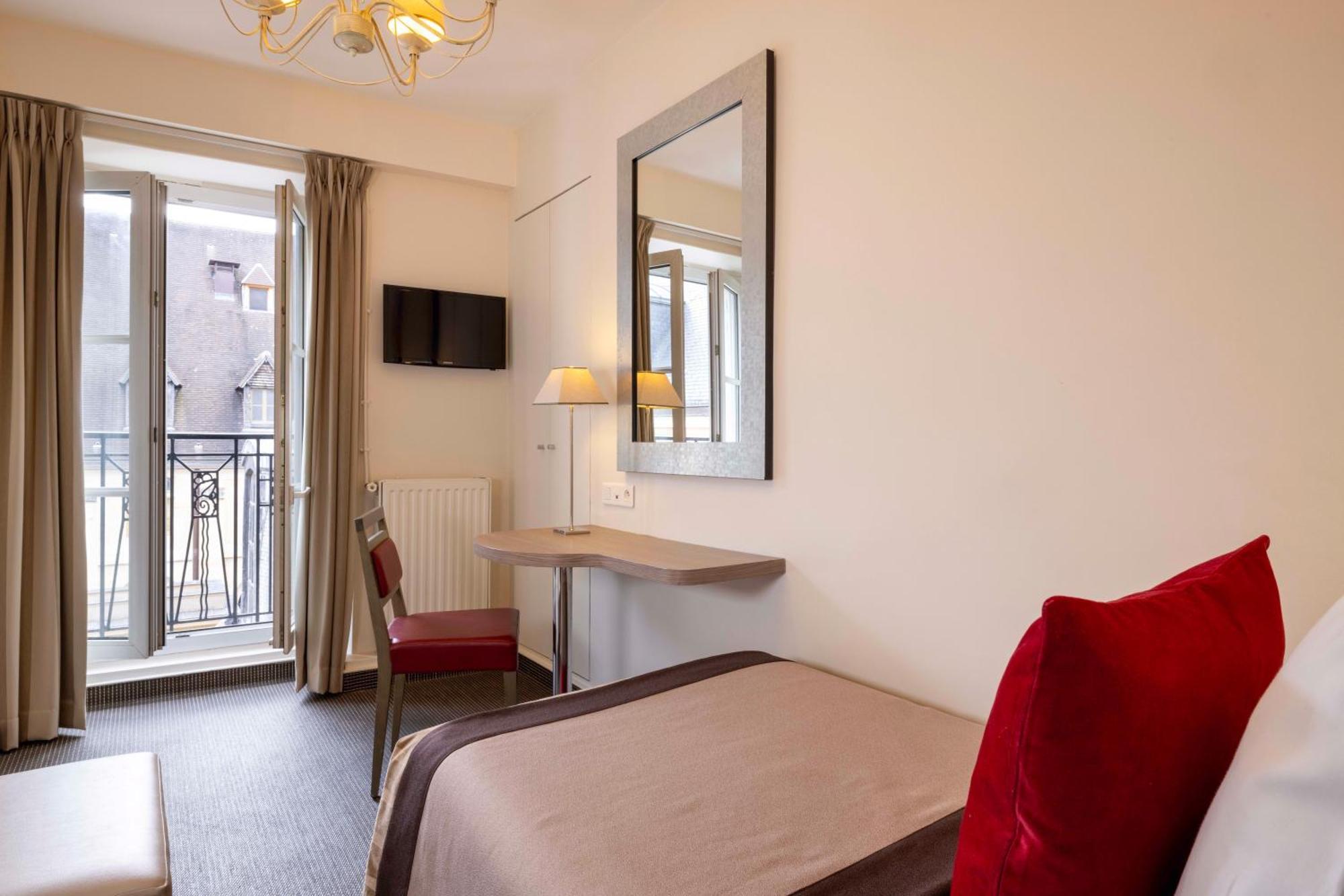 Single Room,1602339172:JPEG