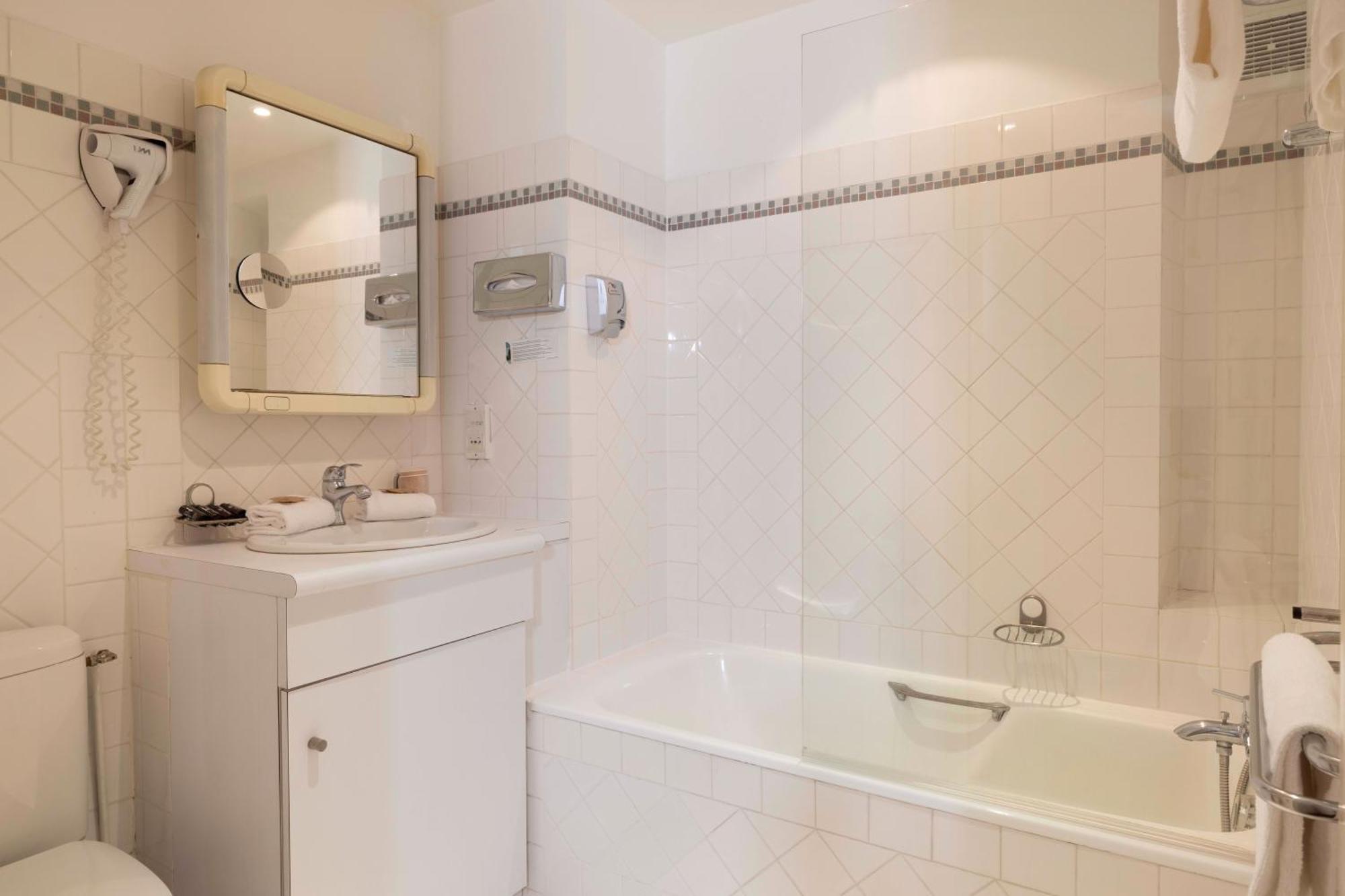 Superior Double Room,1602339191:JPEG