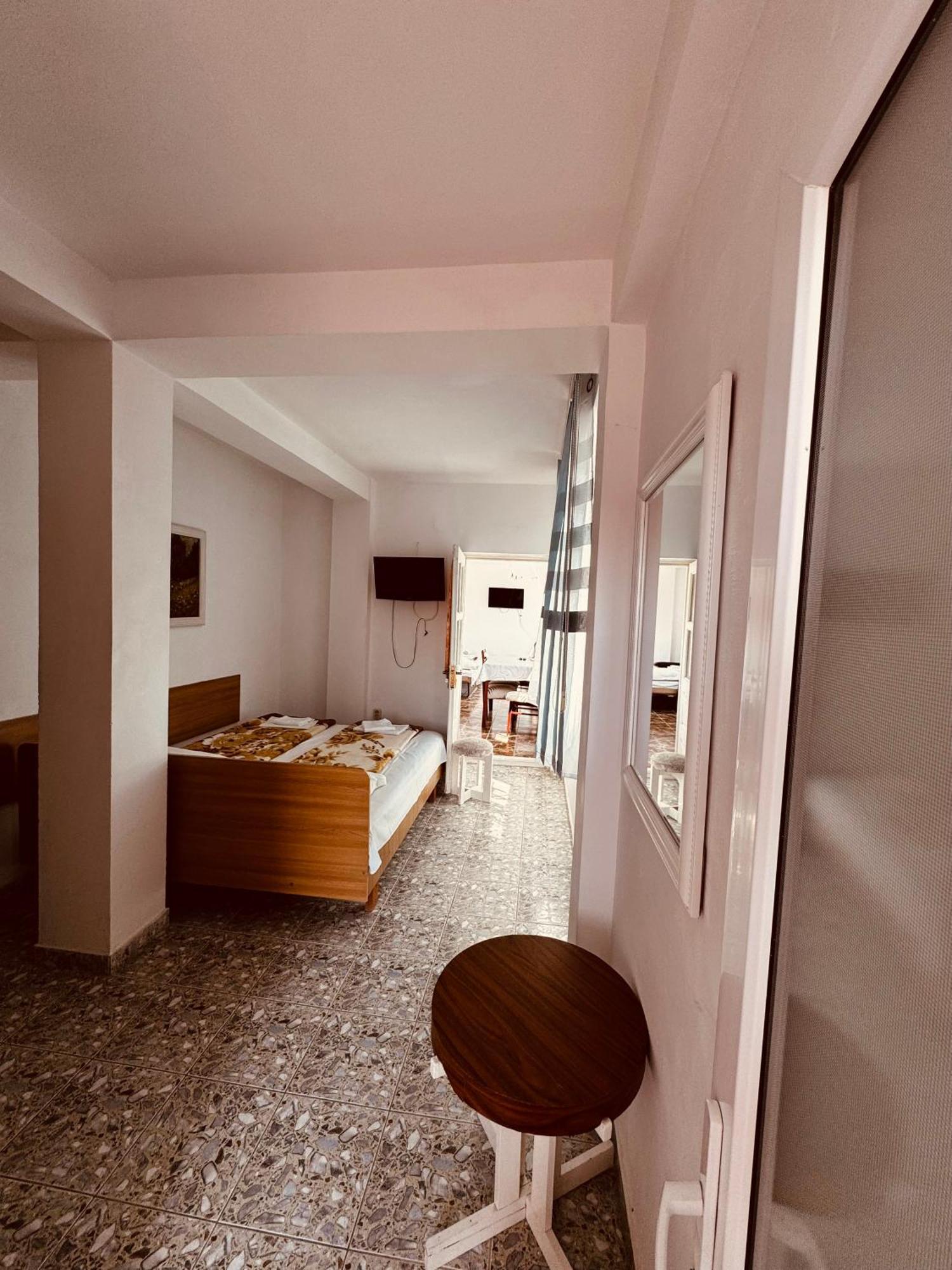 Apartament cu 2 dormitoare cu balcon