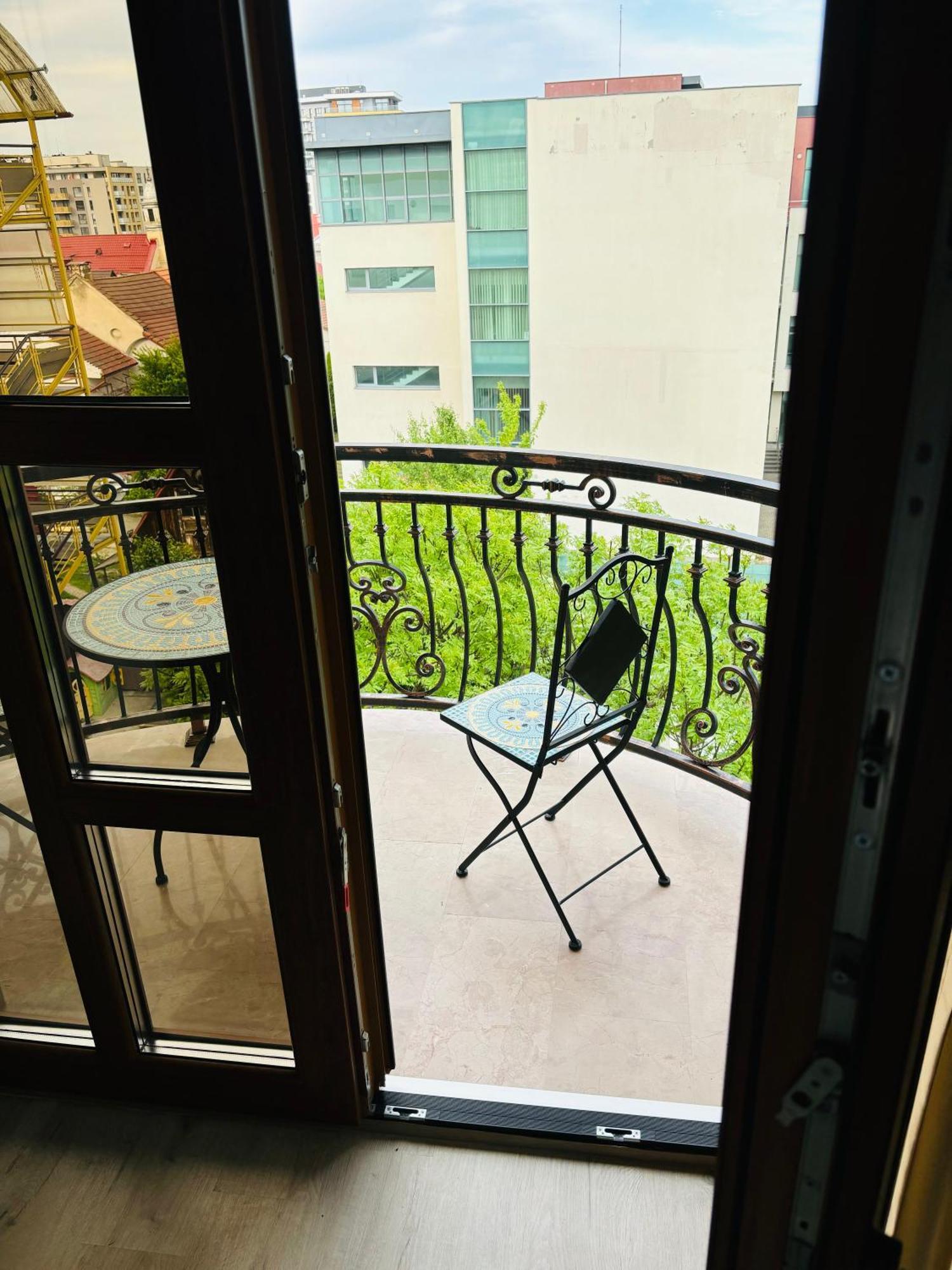 Deluxe Double Room,1631469064:JPEG