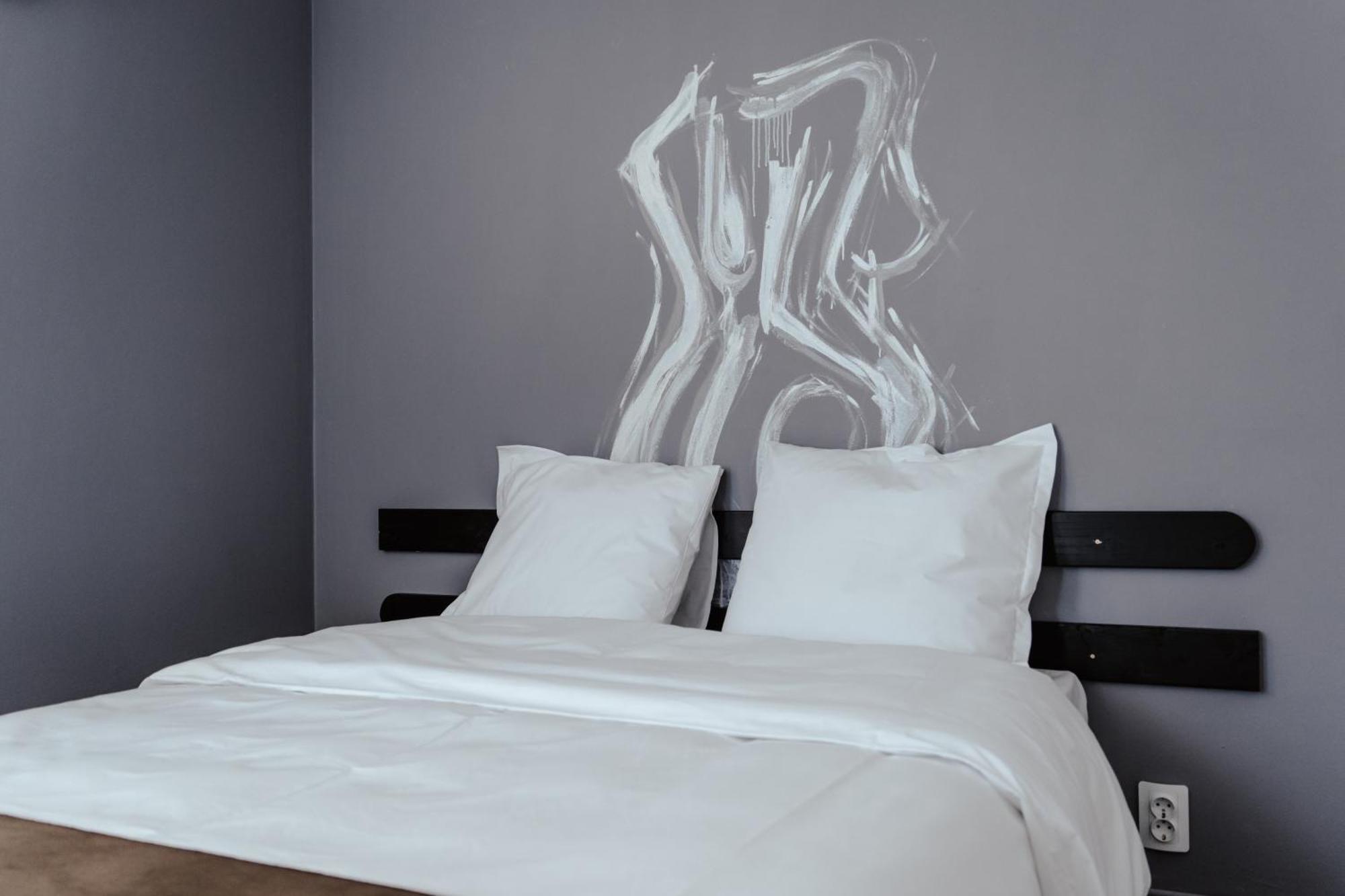 Double Room,1616408996:JPEG