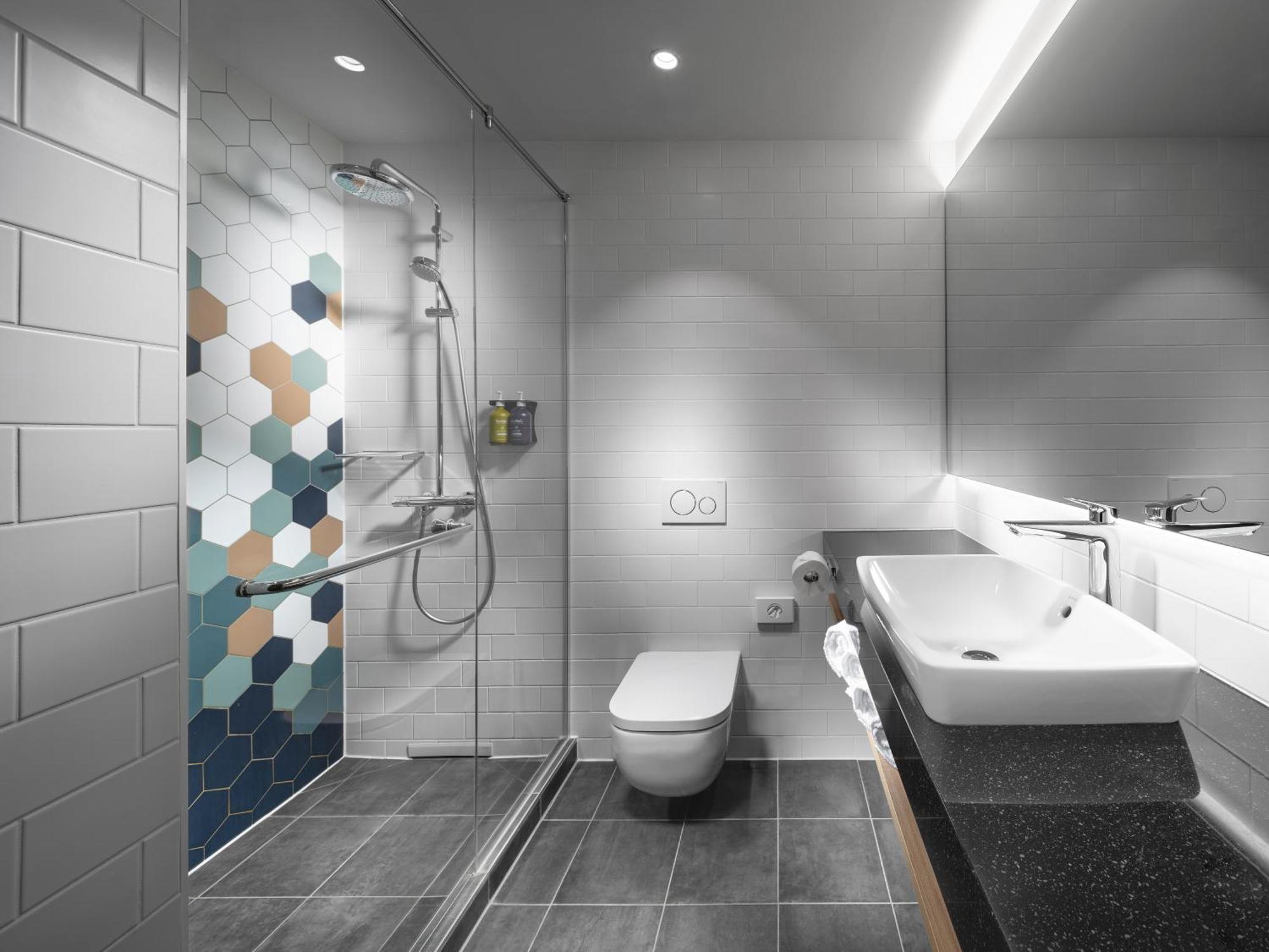 Family Room -  with Interconnecting Door,1630907836:JPEG