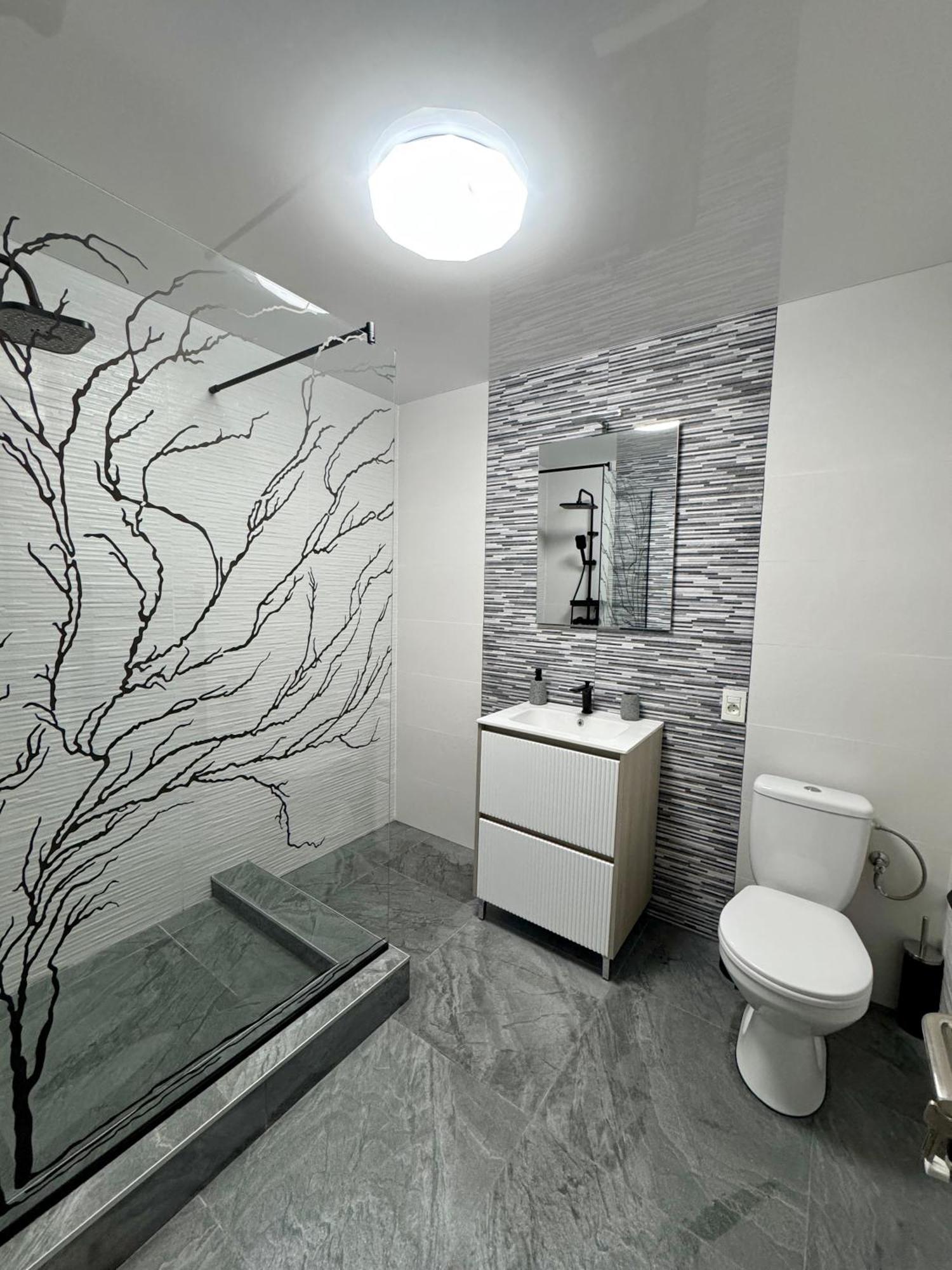 Double Room,1633072755:JPEG