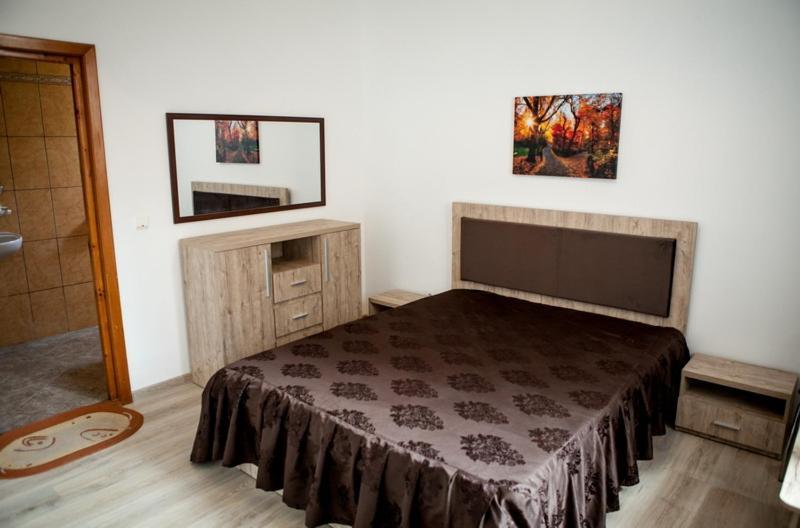 Two-Bedroom Apartment,1649906784:JPEG