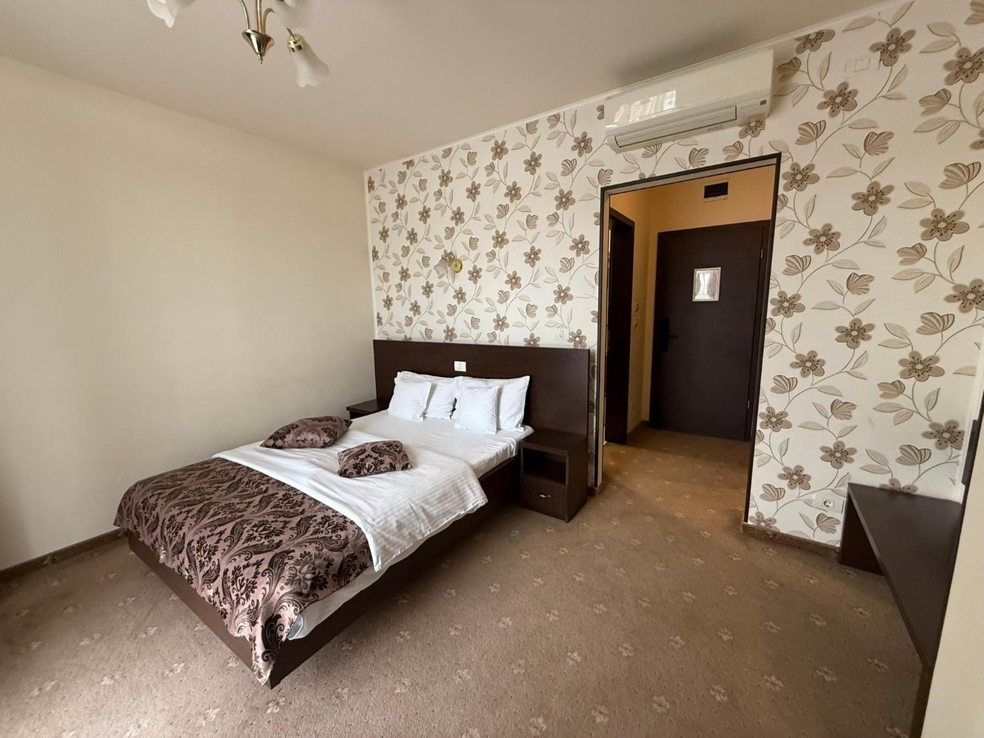 Economy Double Room,1651750922:JPEG