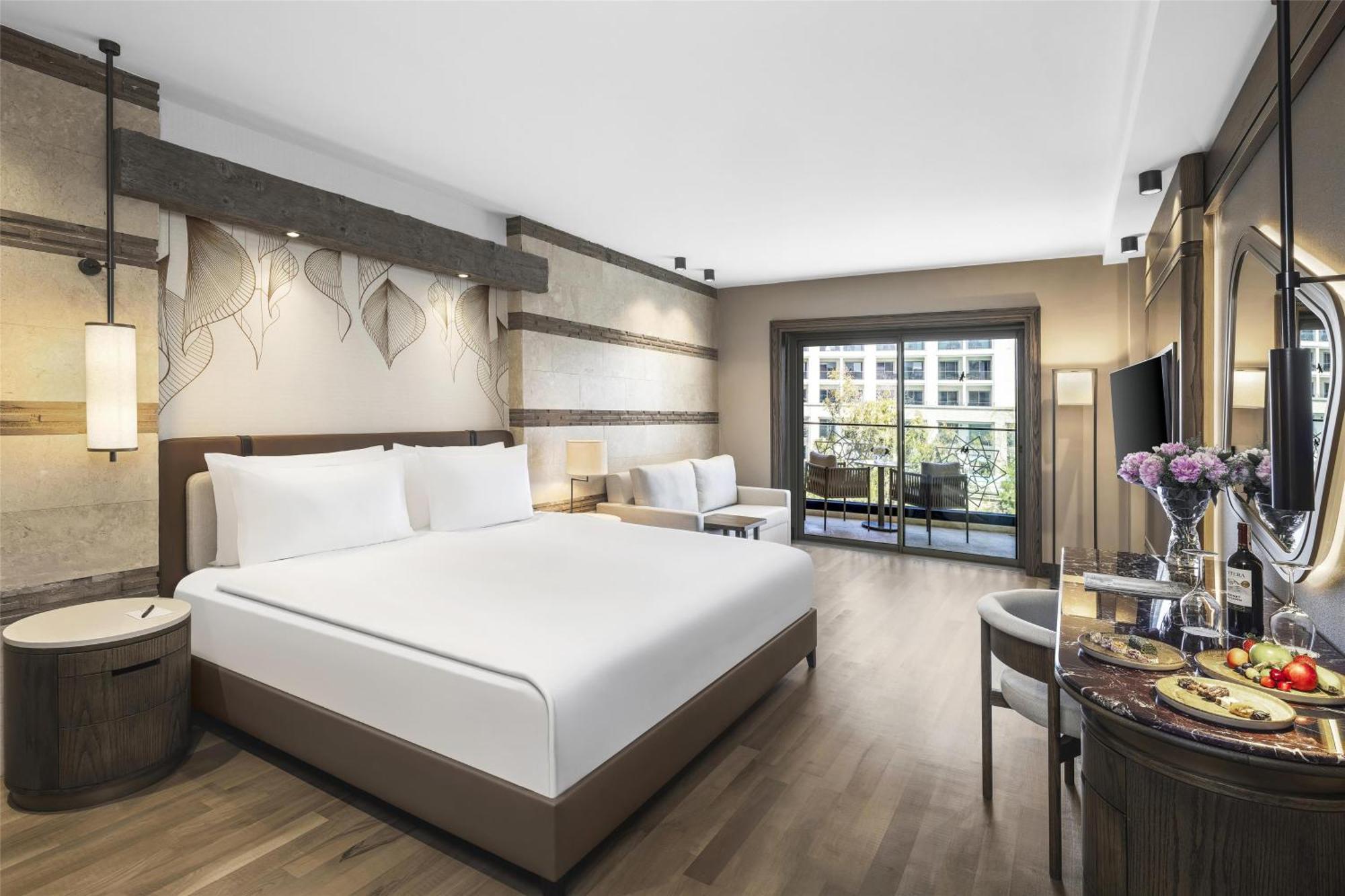 Superior King Room with Garden View