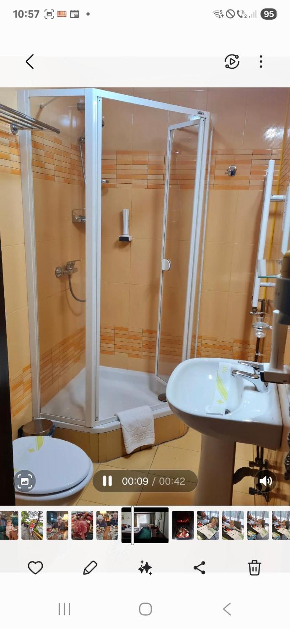 Standard Double or Twin Room,1710596123:JPEG