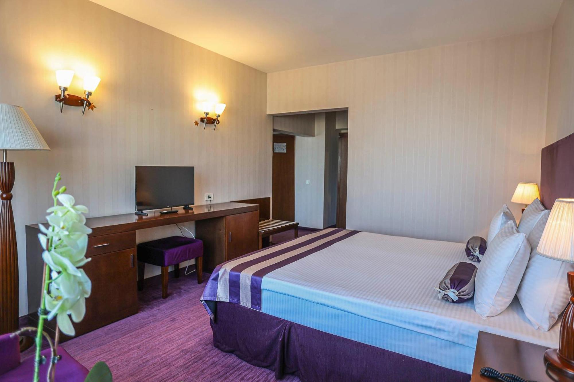 Standard Double Room,1705595448:JPEG