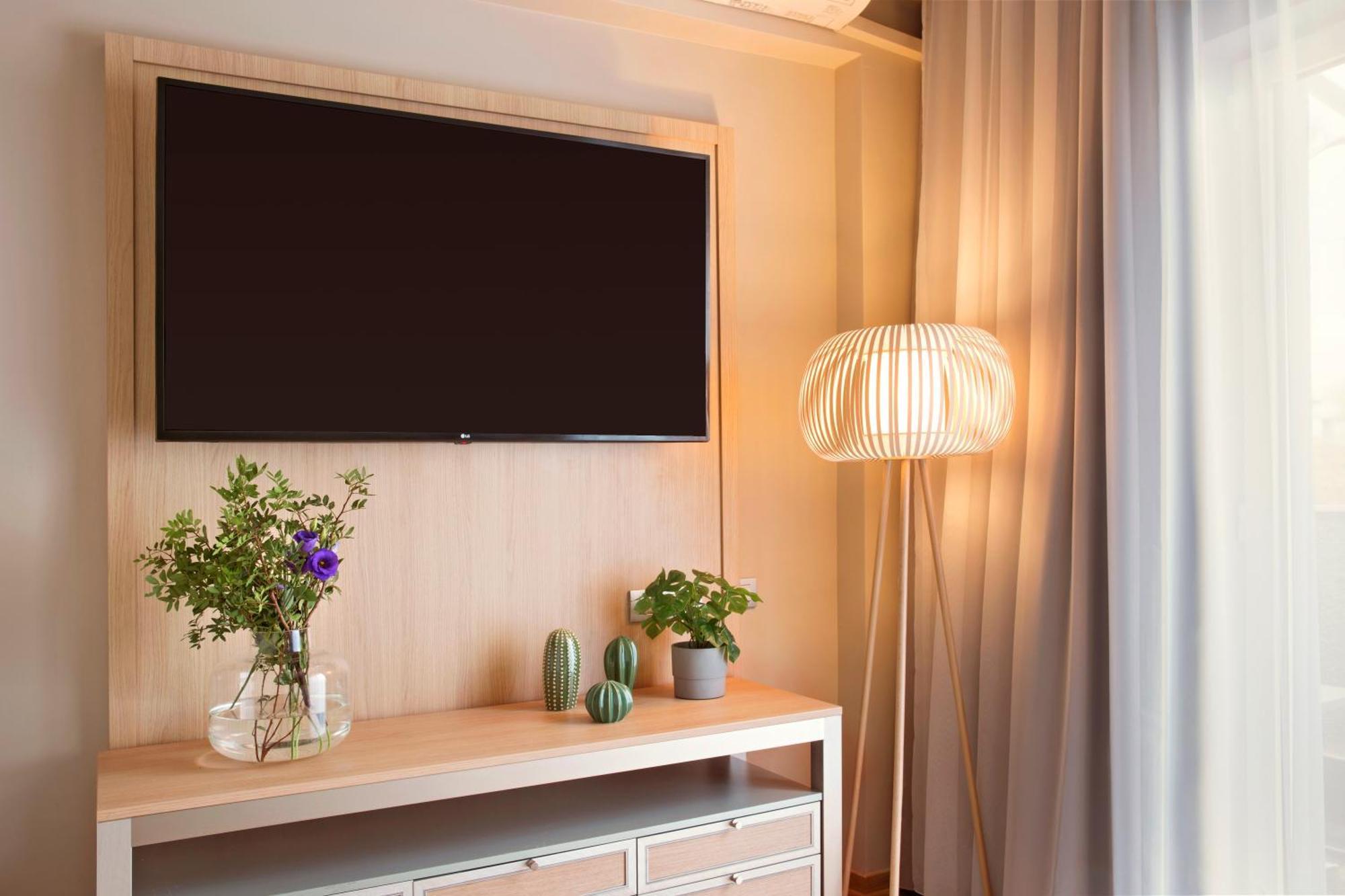 King Suite with Balcony,1742638287:JPEG