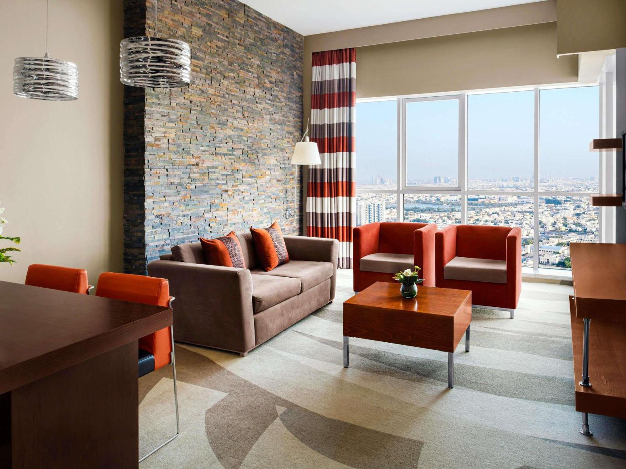 One-Bedroom Suite,1742849937:JPEG