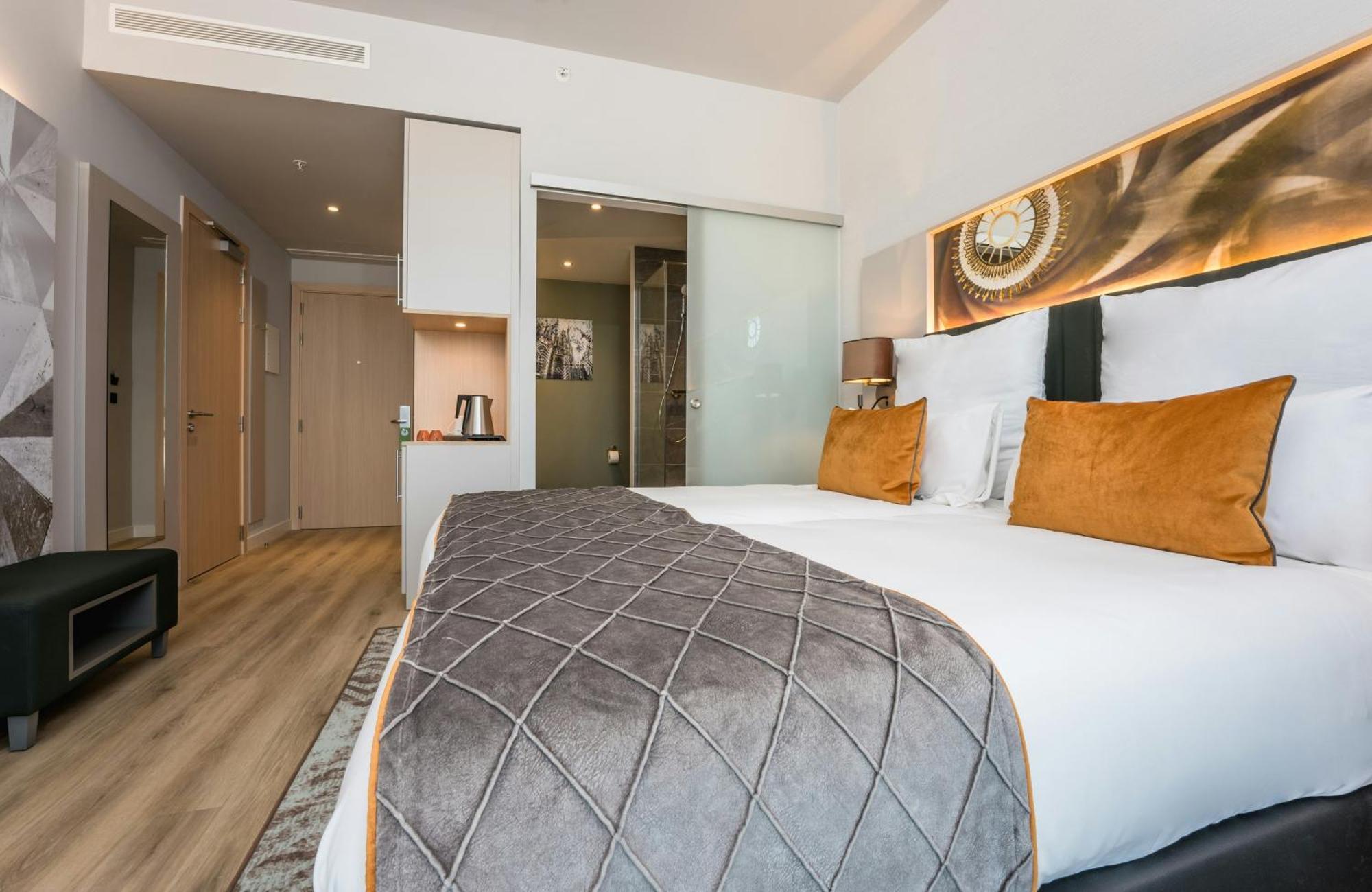 Double or Twin Room,1747146539:JPEG