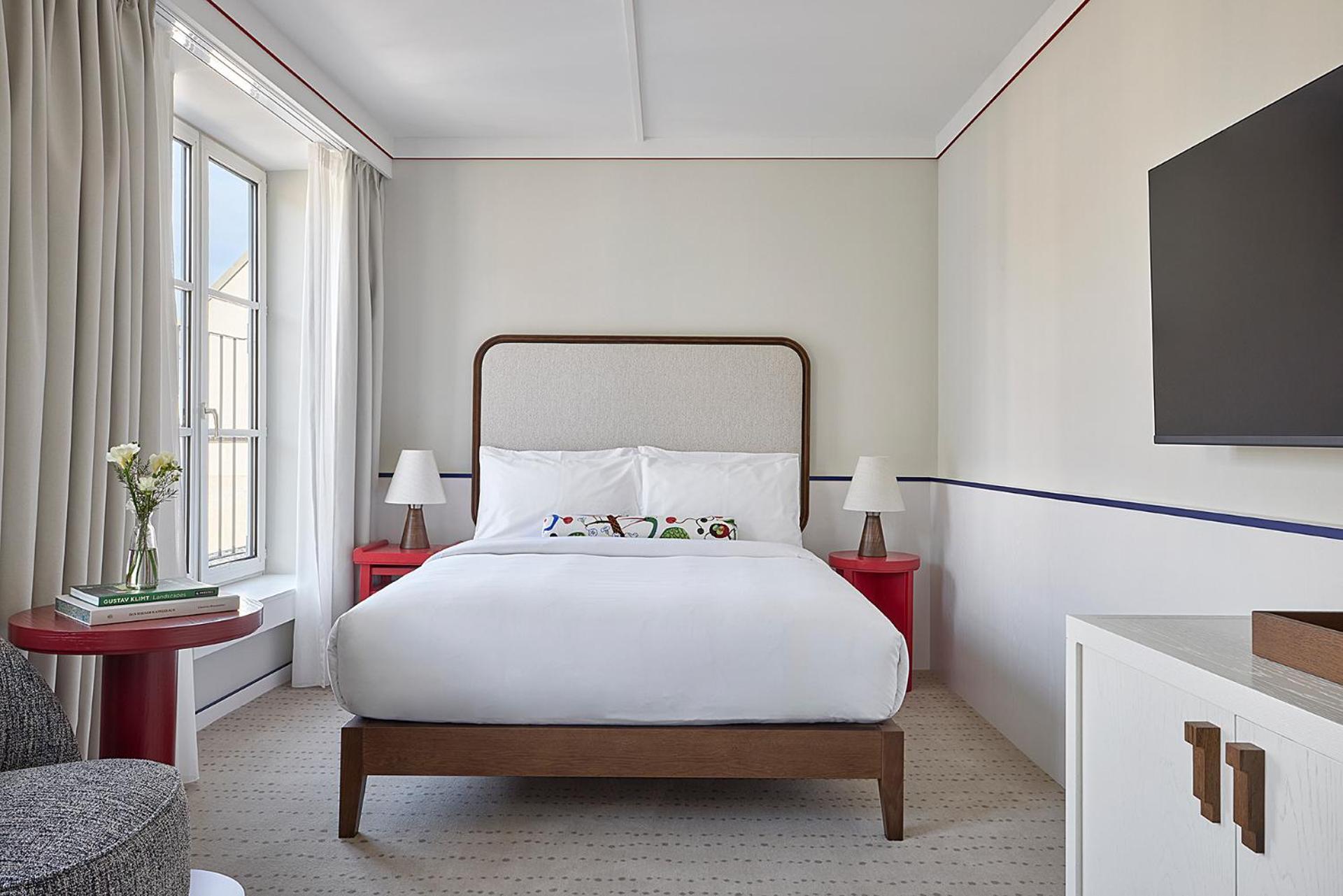 Queen Room
