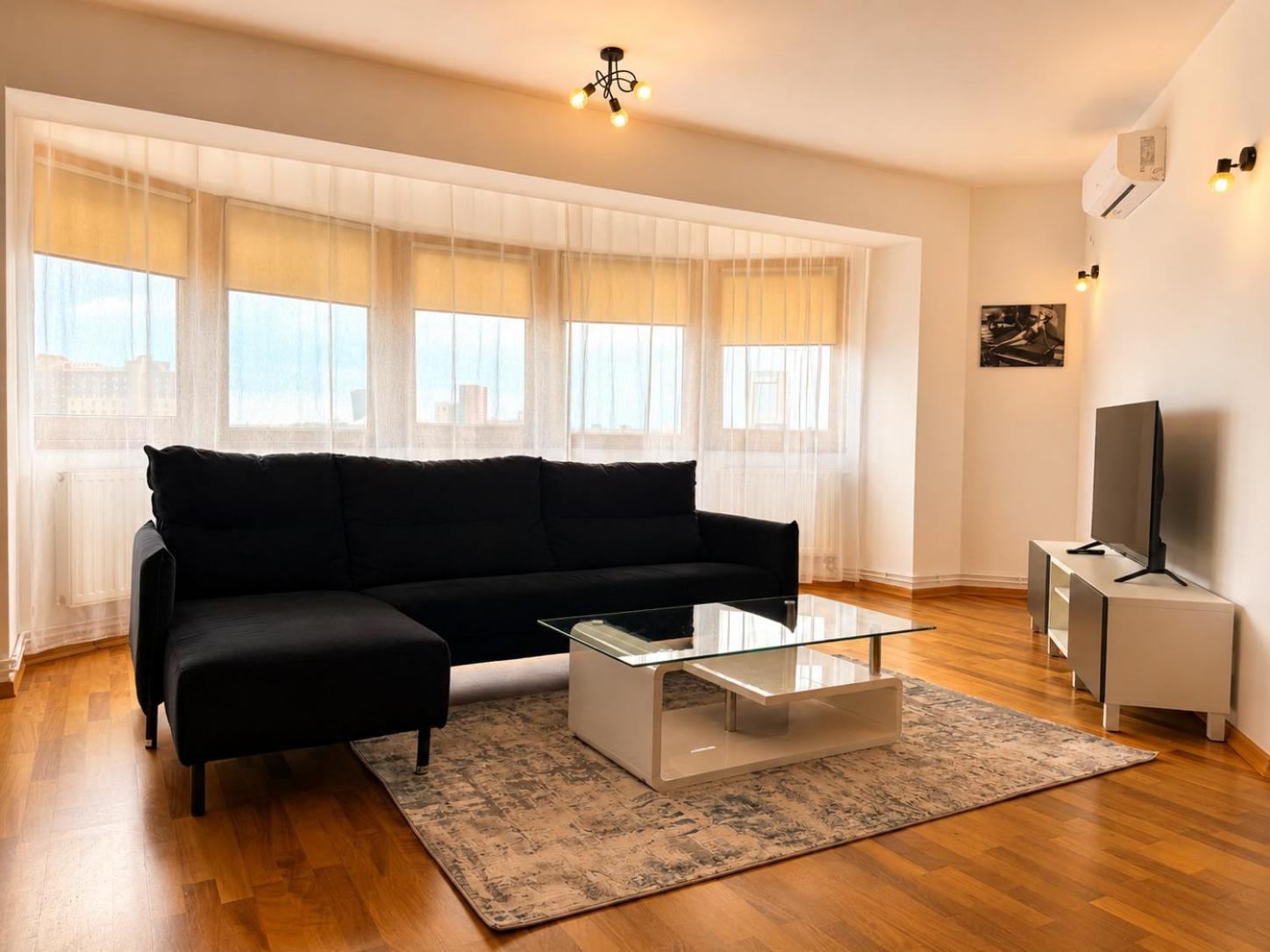 Apartament cu 3 dormitoare cu balcon