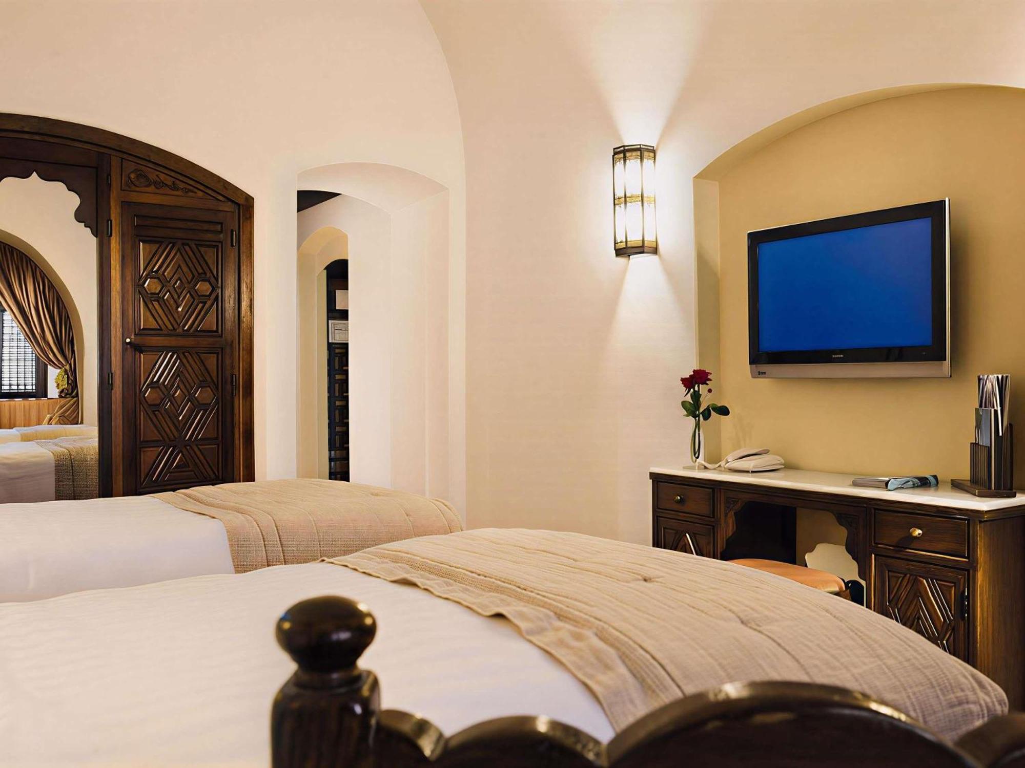 Classic Twin Room Partial Sea View