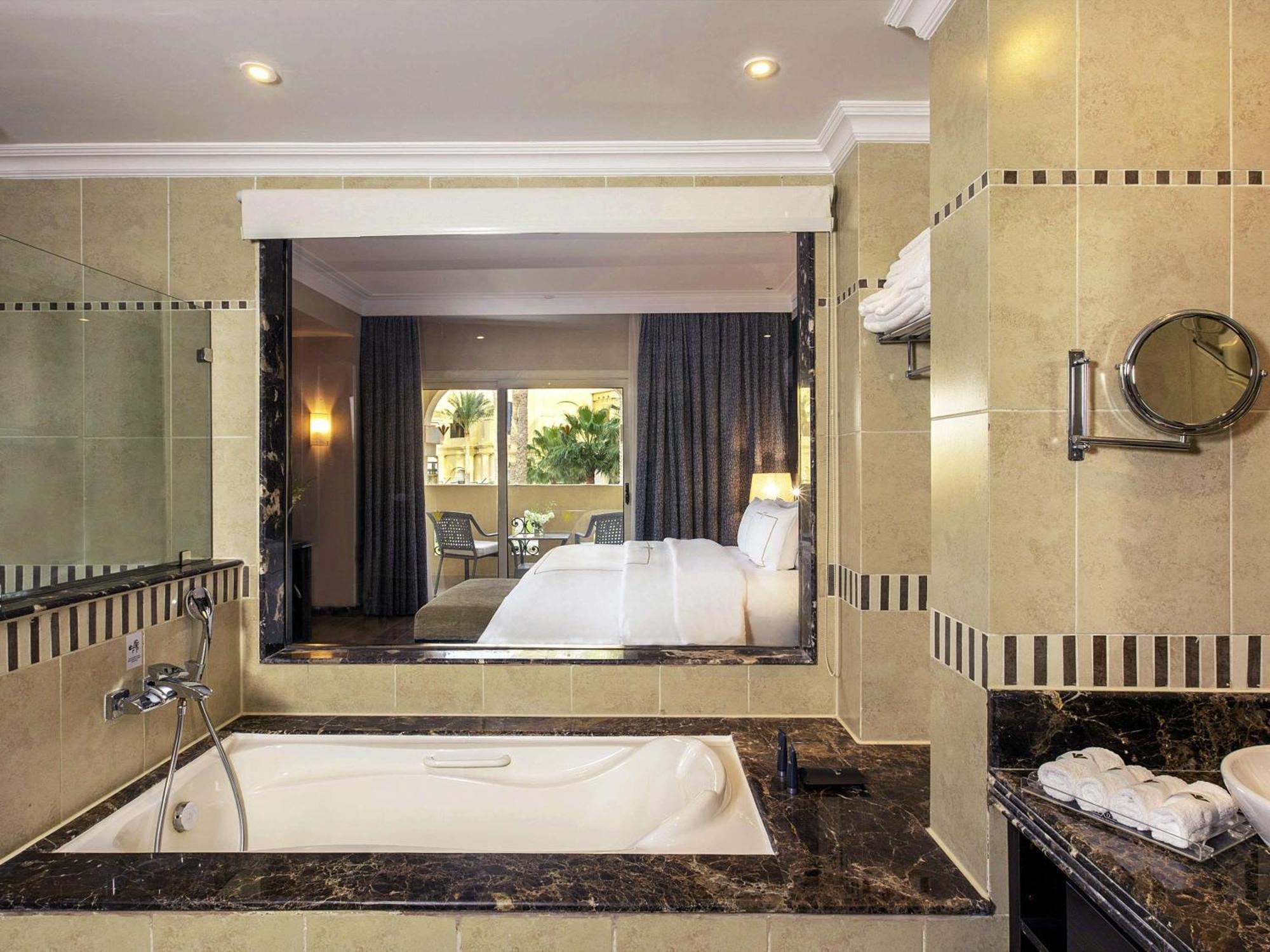 Diplomatic Suite
