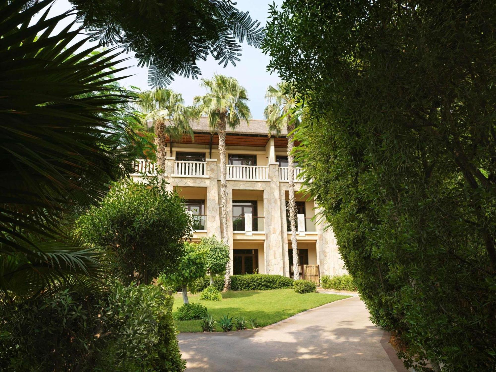 Suită Signature Palm King cu 1 dormitor, canapea extensibilă și vedere la mare (exclusiv pentru adulți)