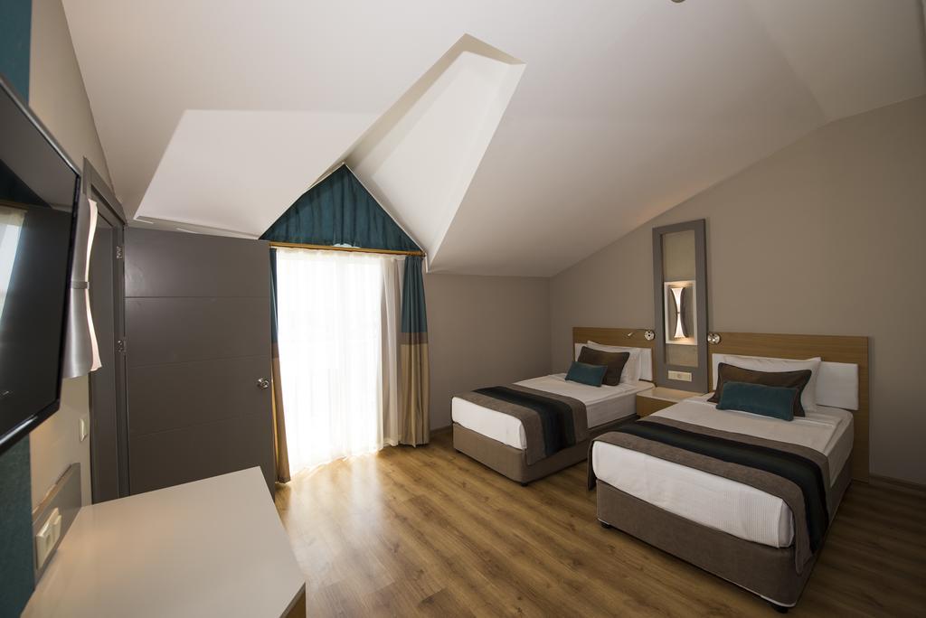 Family Room,451370694:JPEG