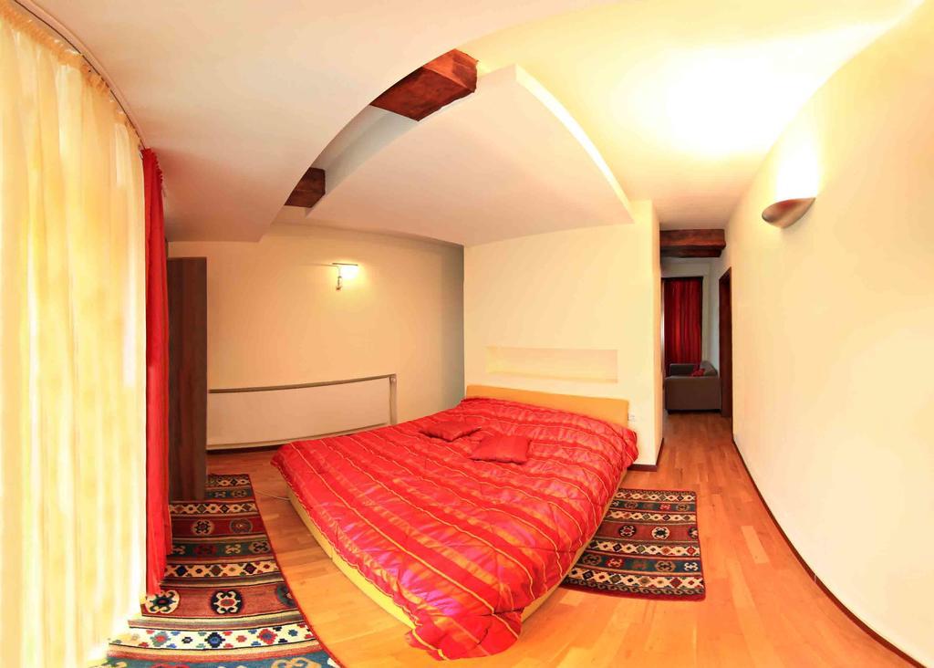 Suite,917731051:JPEG