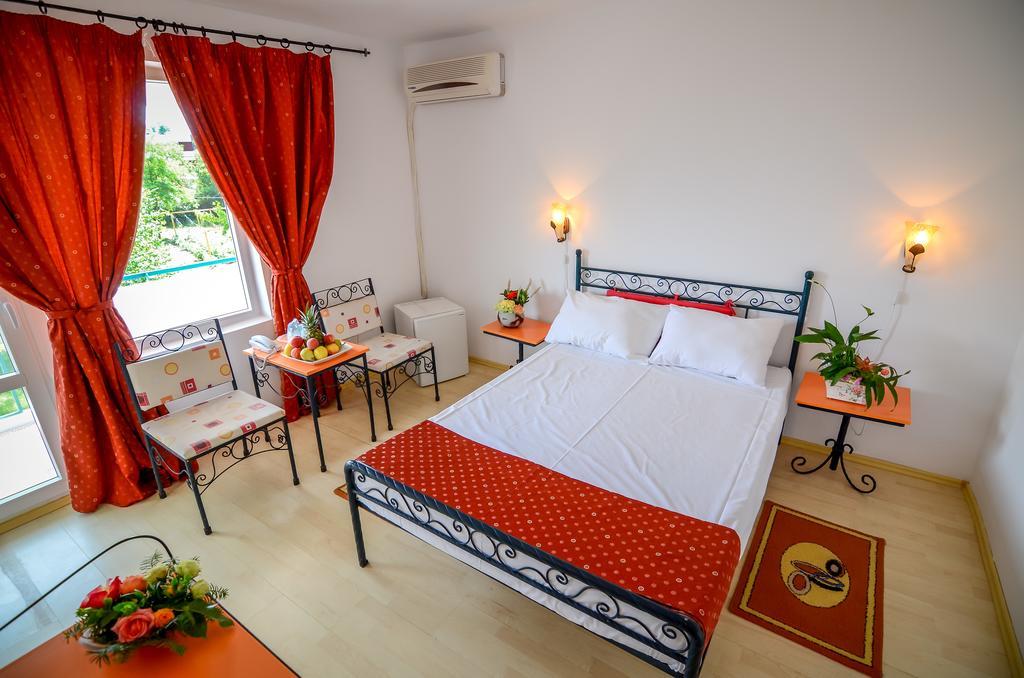 Double or Twin Room,265217817:JPEG