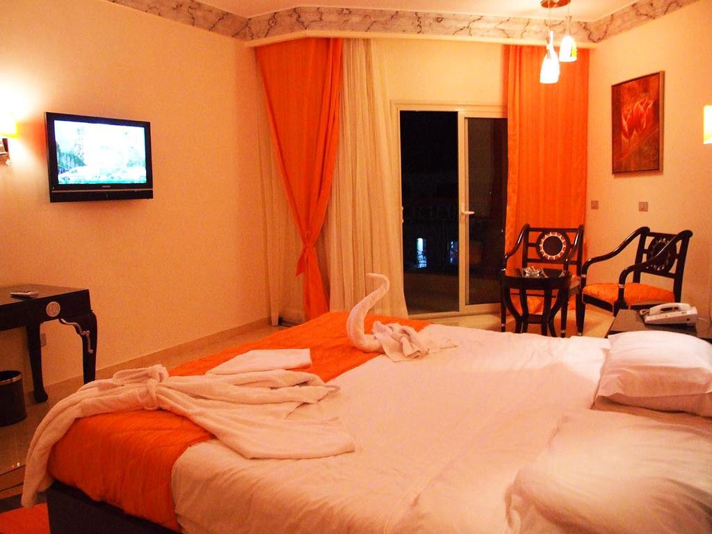 Superior Single Room,463327881:JPEG