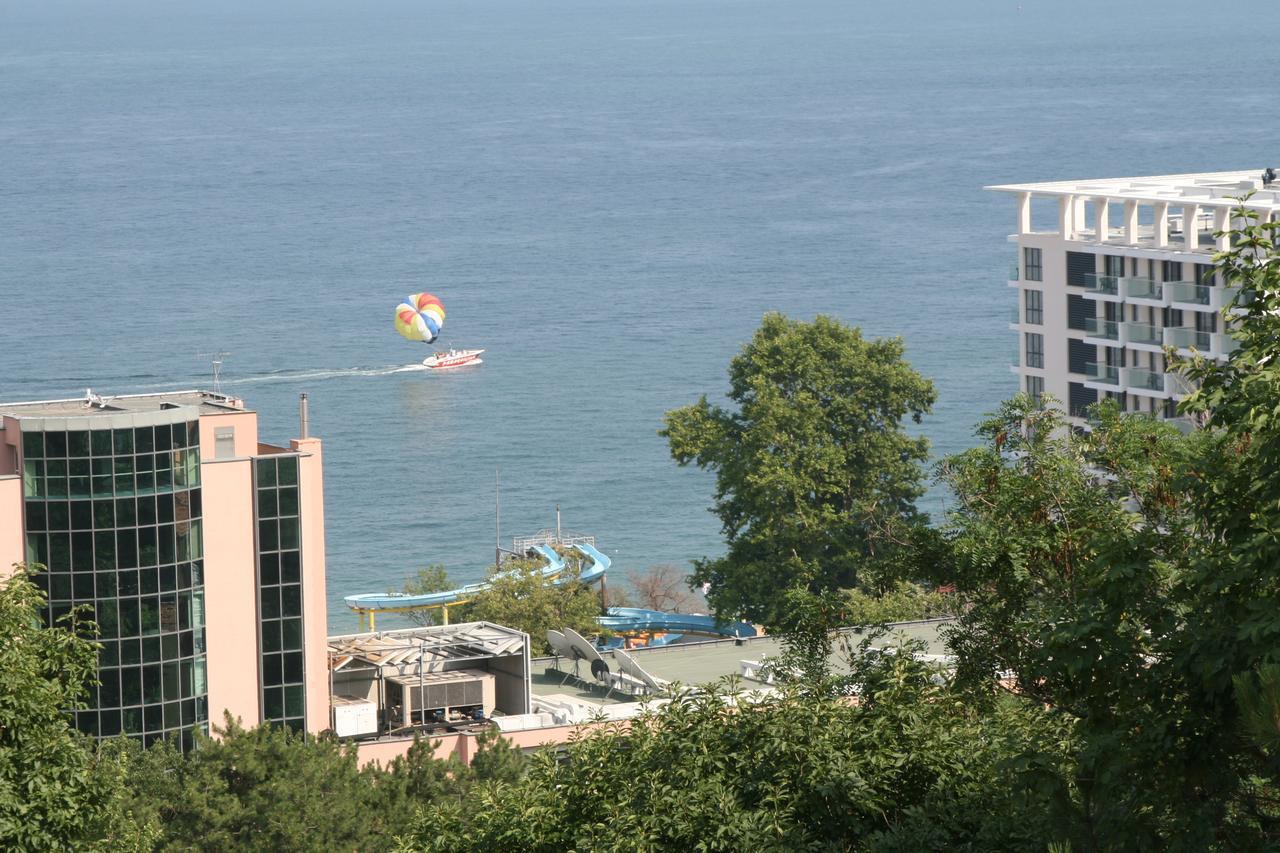 Twin Room with Balcony and Sea View,807057657:JPEG