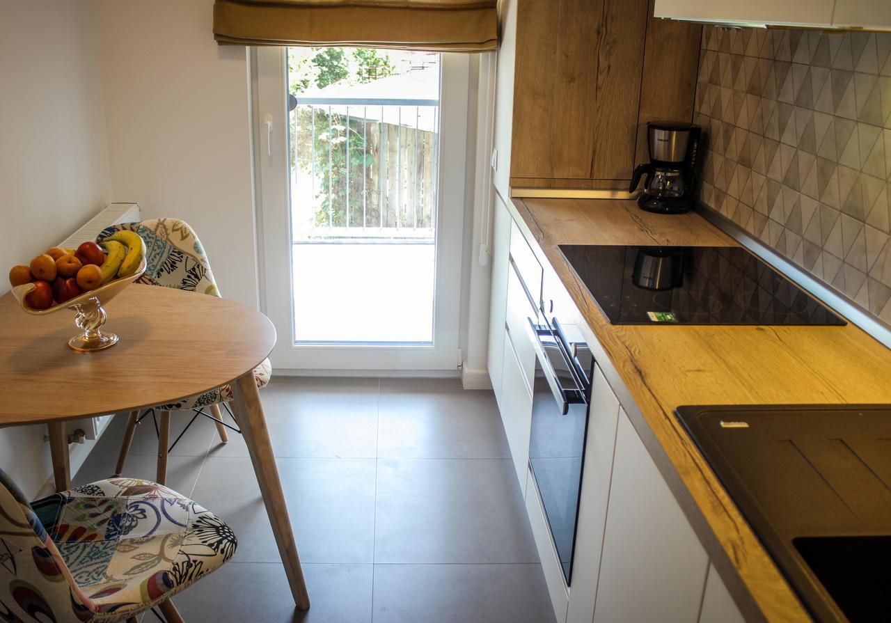 Two-Bedroom Apartment,528247263:JPEG