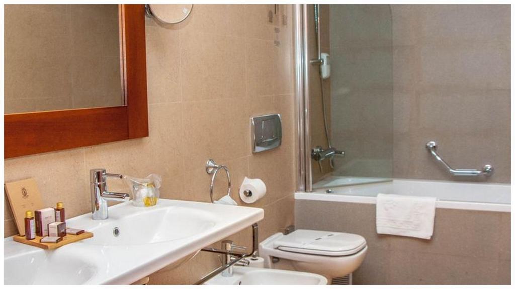 Suită standard cu vedere la mare și acces la spa