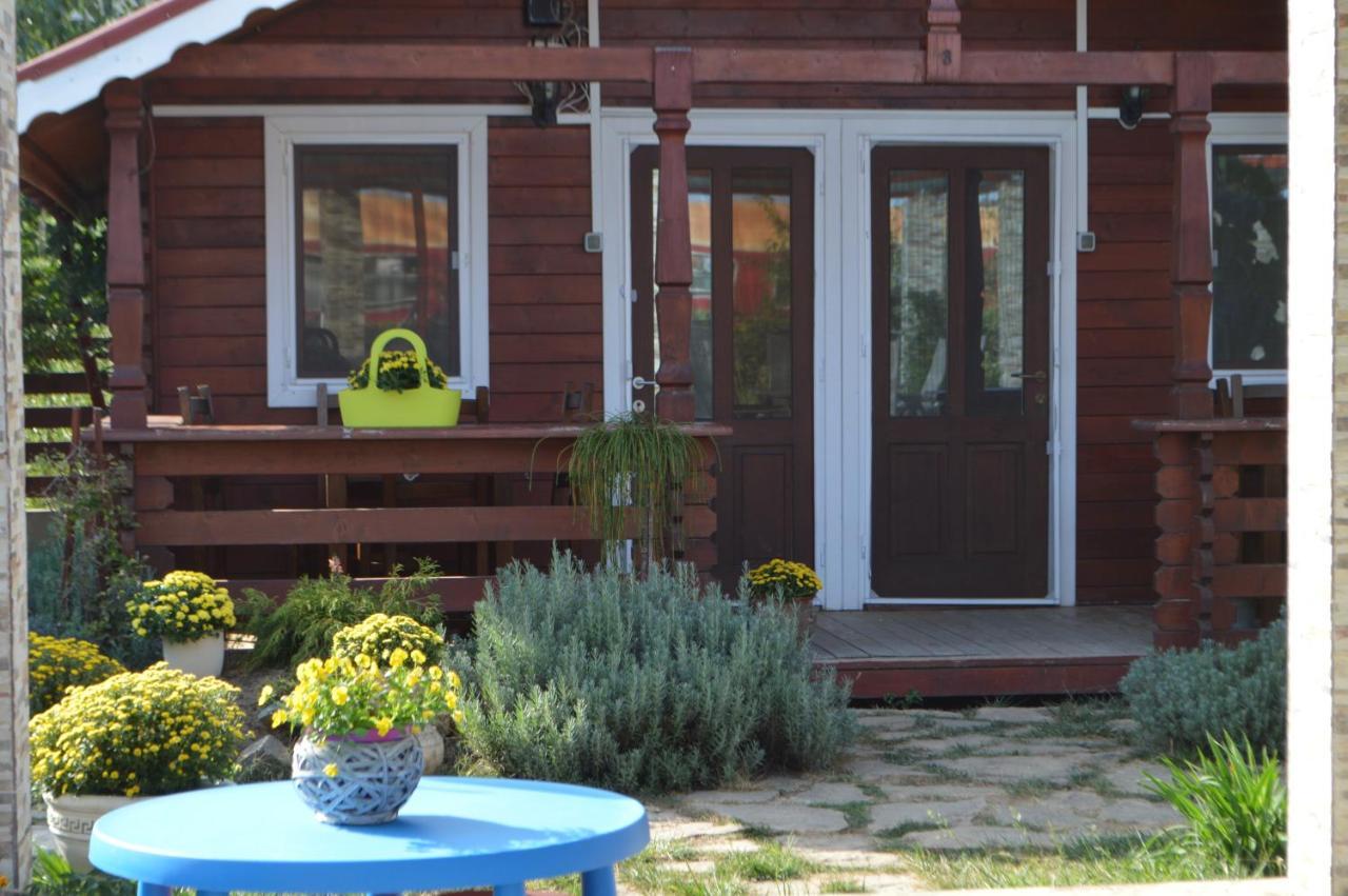 Standard Cottage,720851584:JPEG