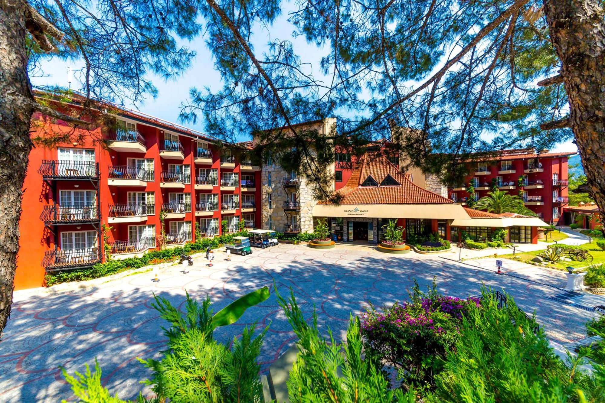 Cameră triplă standard în hotel - cu vedere la uscat