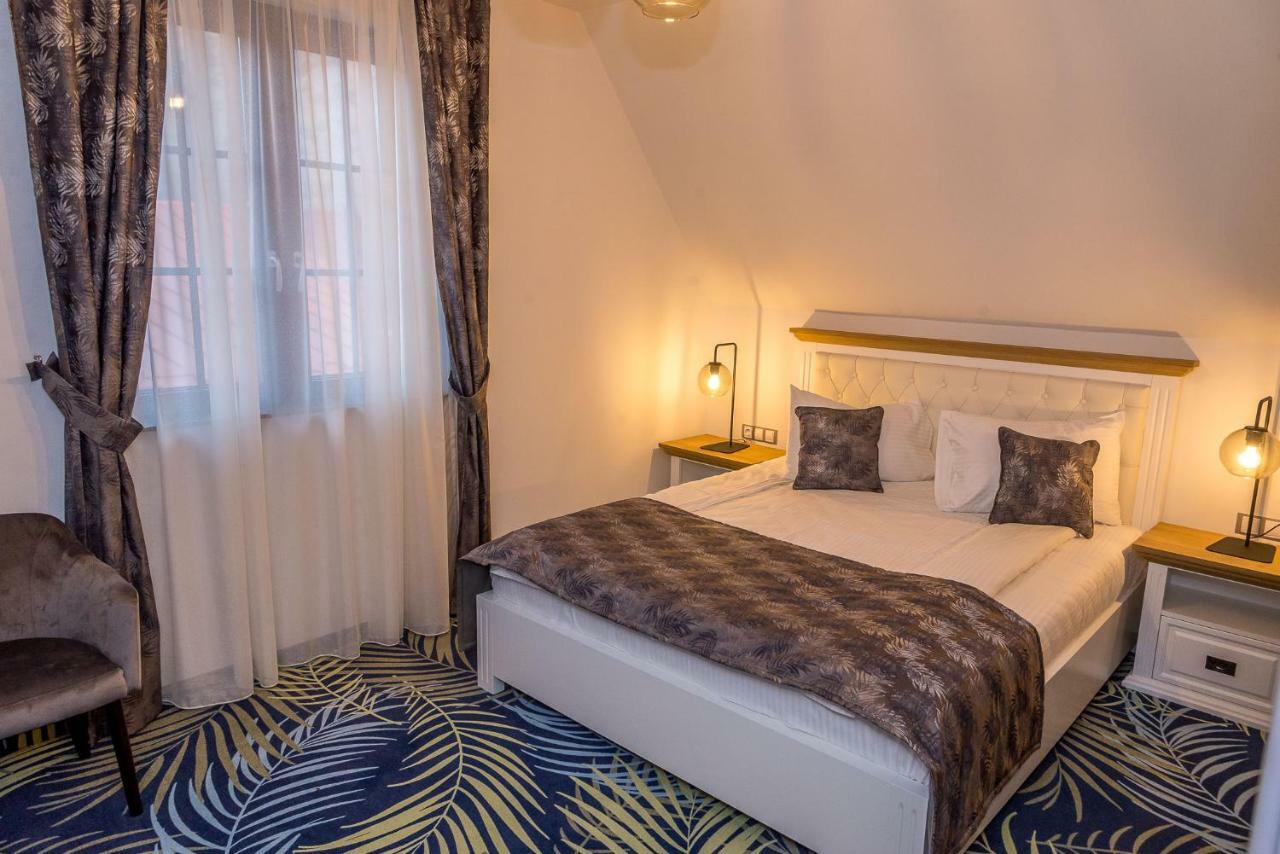 Two-Bedroom Suite,790144923:JPEG