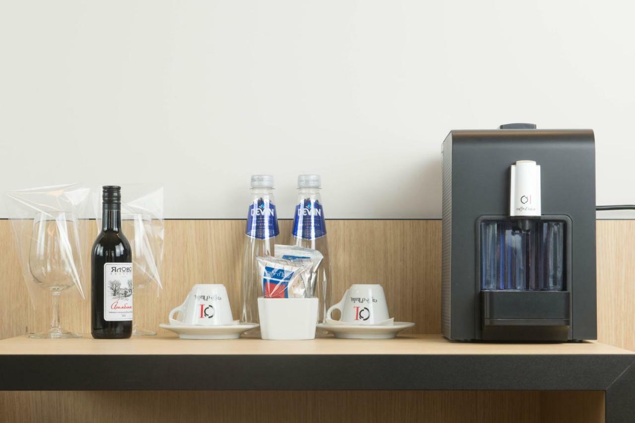 Double Room with Balcony,895330708:JPEG